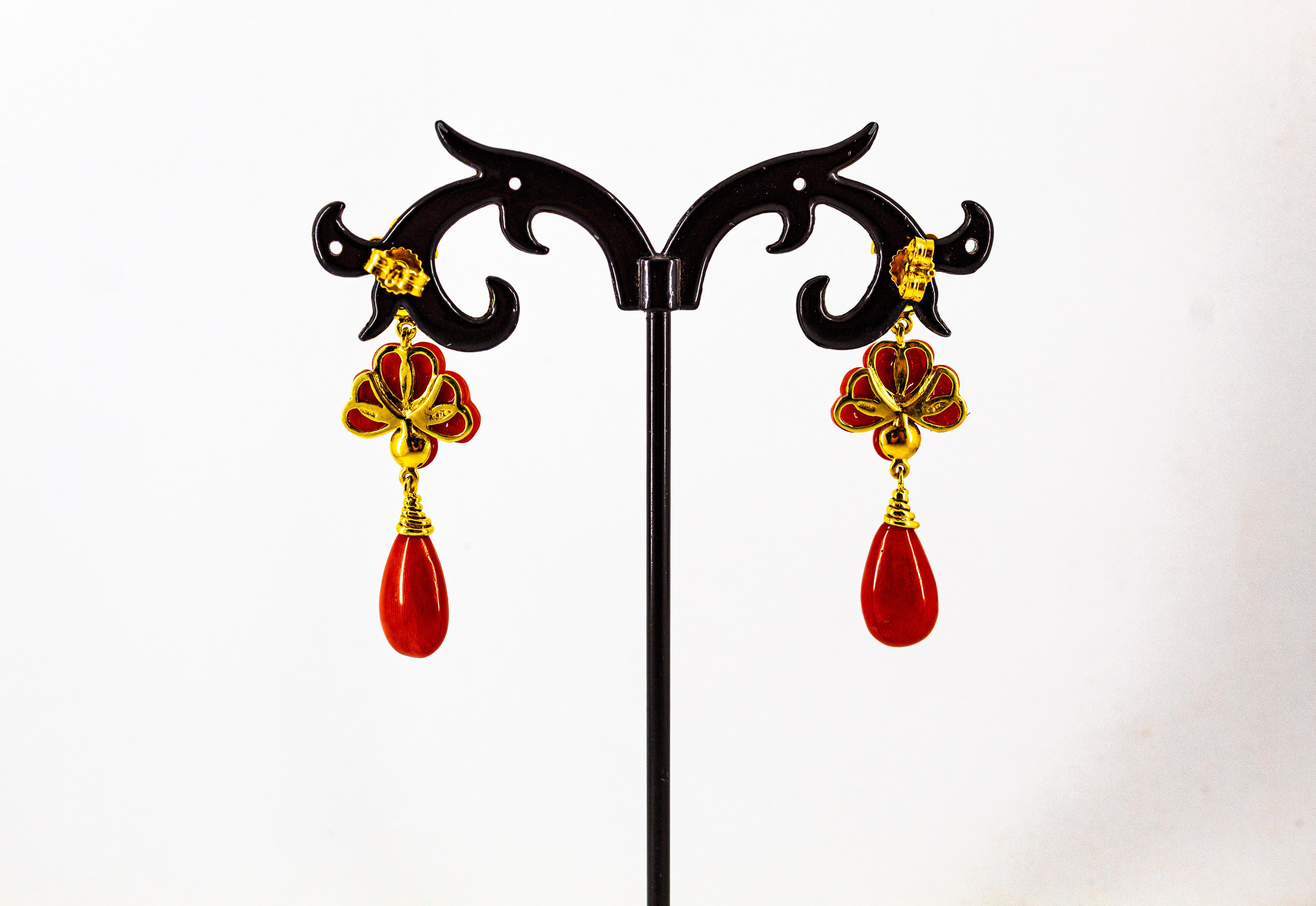 Art Deco Style 2.56 Carat White Diamond Peridot Red Coral Yellow Gold Earrings For Sale 2