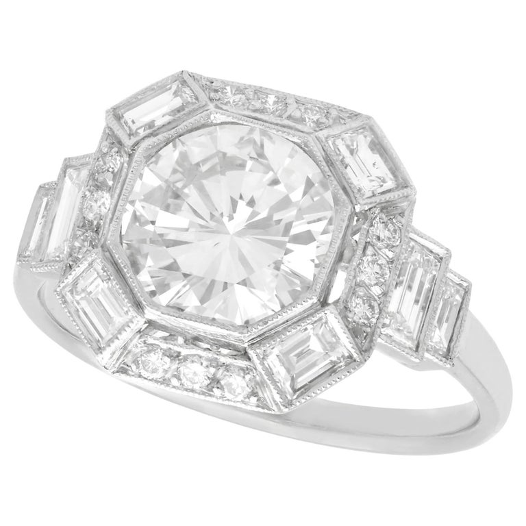 Art Deco Style 2.58 Carat Diamond and Platinum Engagement Ring For 