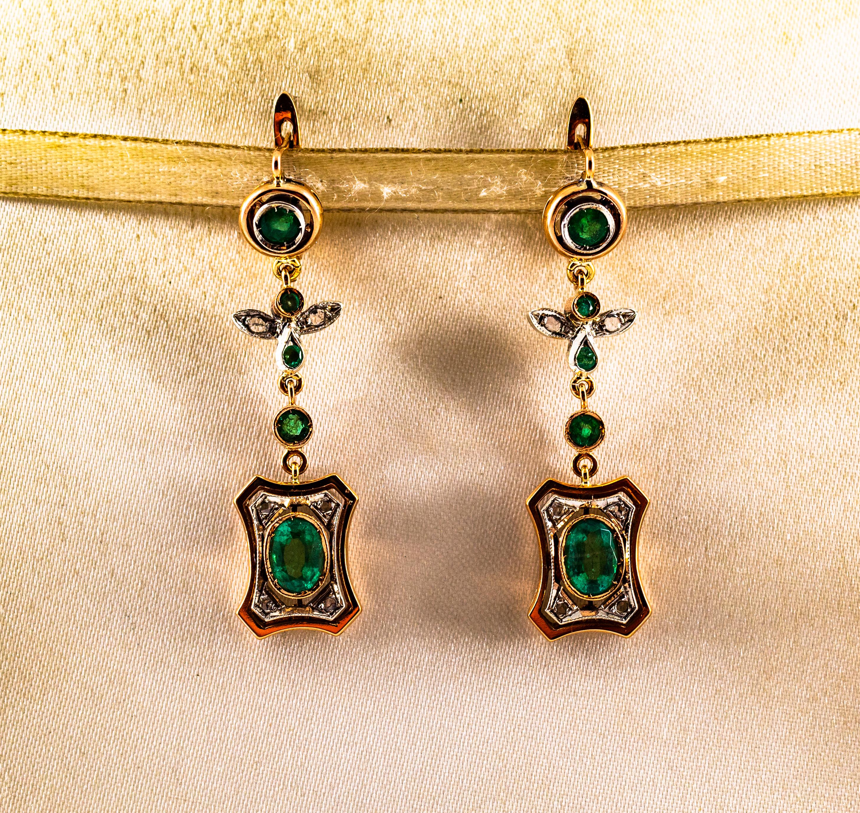 Women's or Men's Art Deco Style 2.60 Carat White Rose Cut Diamond Emerald Yellow Gold Earrings