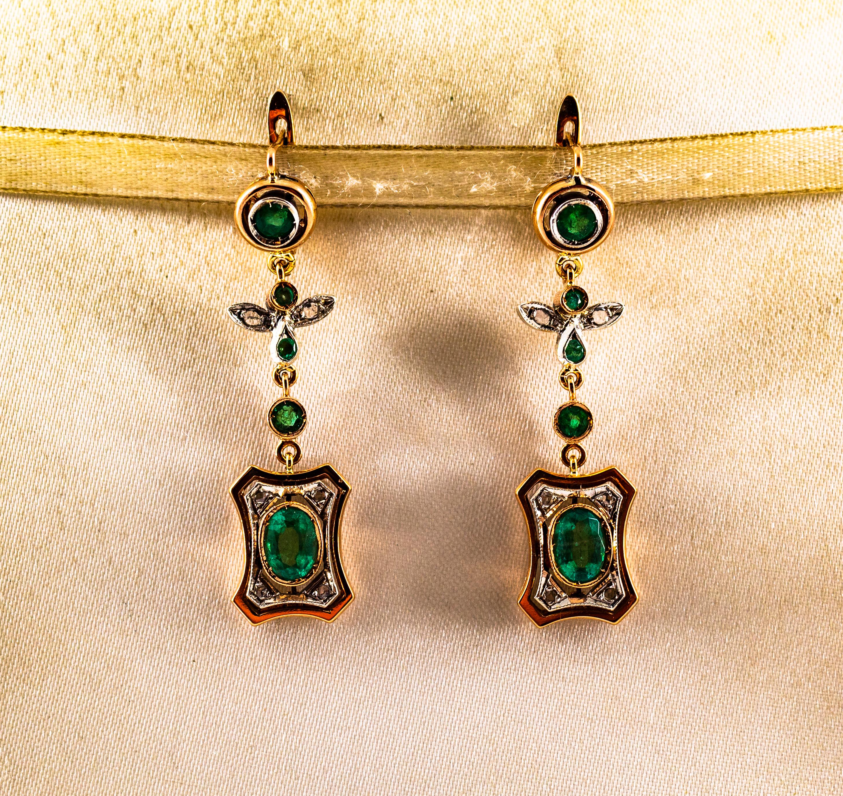 Boucles d'oreilles en or jaune de style Art déco avec diamants blancs taille rose de 2,60 carats et émeraudes Neuf - En vente à Naples, IT