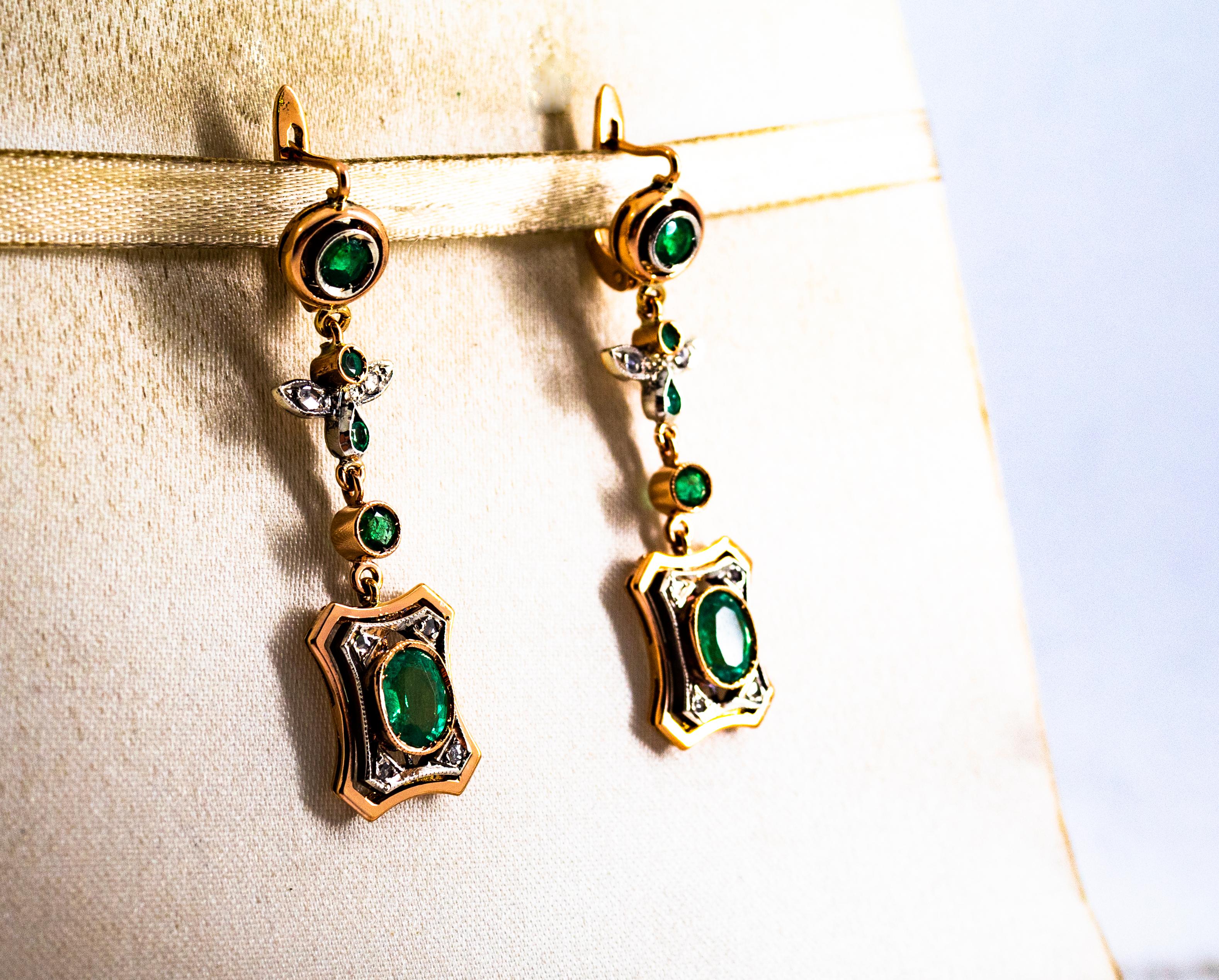 Boucles d'oreilles en or jaune de style Art déco avec diamants blancs taille rose de 2,60 carats et émeraudes Unisexe en vente