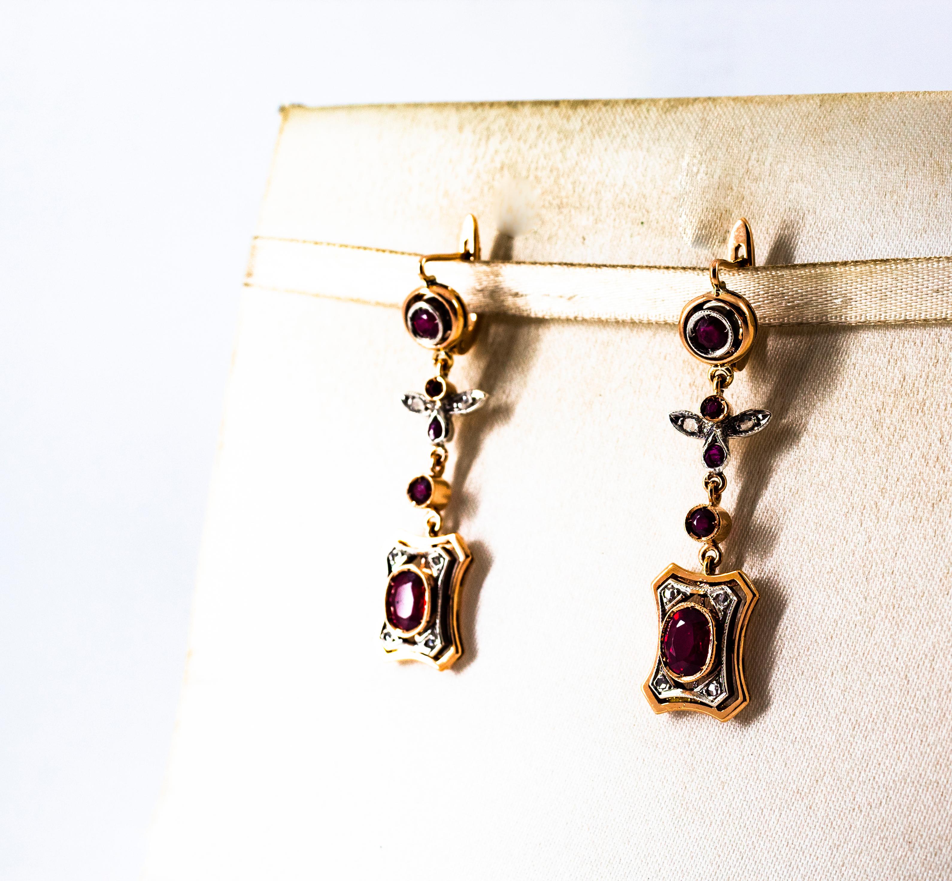 Boucles d'oreilles en goutte de style Art déco en or jaune avec rubis et diamants blancs taille rose de 2,60 carats en vente 1