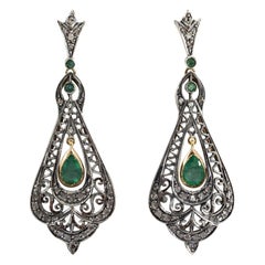 Art Deco-Ohrringe mit Klappbrisur, 2,70 Karat weißer Diamant, Smaragd, Gelbgold
