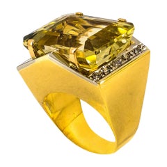 Vintage Art Deco Style 28.25 Carat White Diamond Citrine Yellow Gold Cocktail Ring
