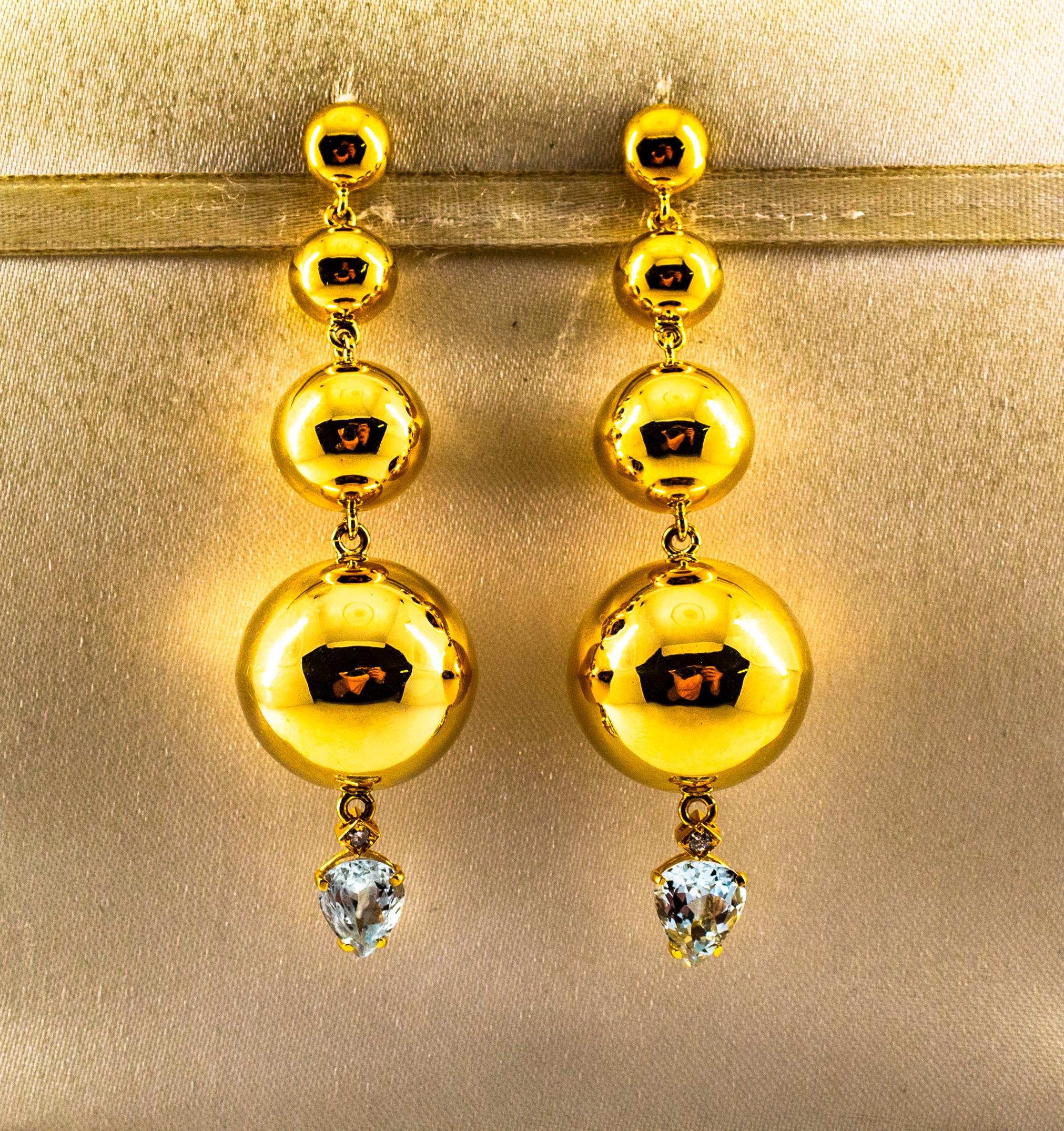 For any problems related to some materials contained in the items that do not allow shipping, please contact the seller with a private message to solve the problem.
We can ship every piece of our 1stdibs catalog worldwide.

These Earrings are made