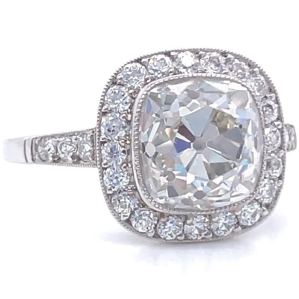 Art Deco Style 2.94 Carat Old Mine Cut Diamond Platinum Engagement Ring In New Condition In Beverly Hills, CA