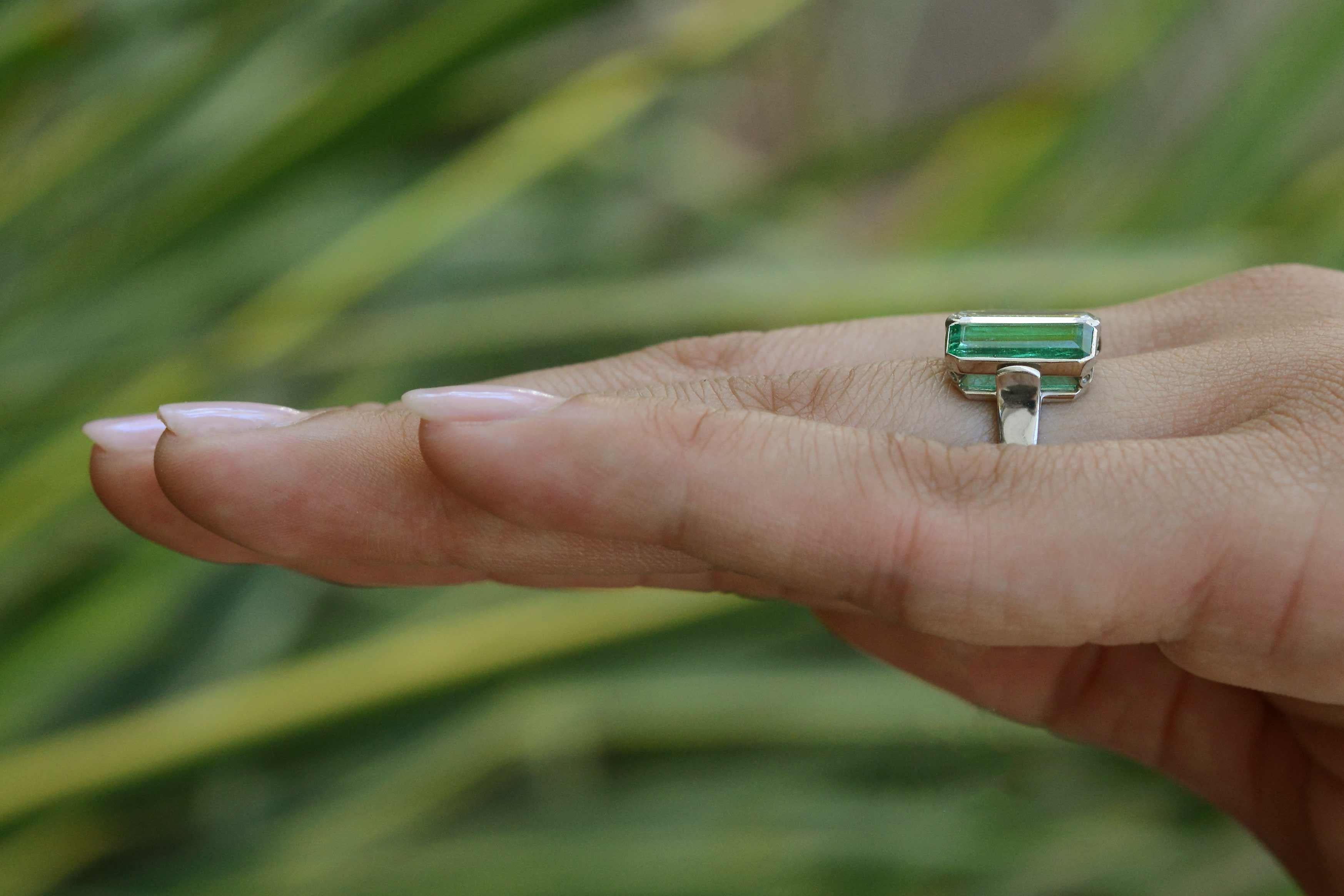 Art Deco Style 3 Stone 7 Carat Emerald Diamond Engagement Ring In Good Condition In Santa Barbara, CA