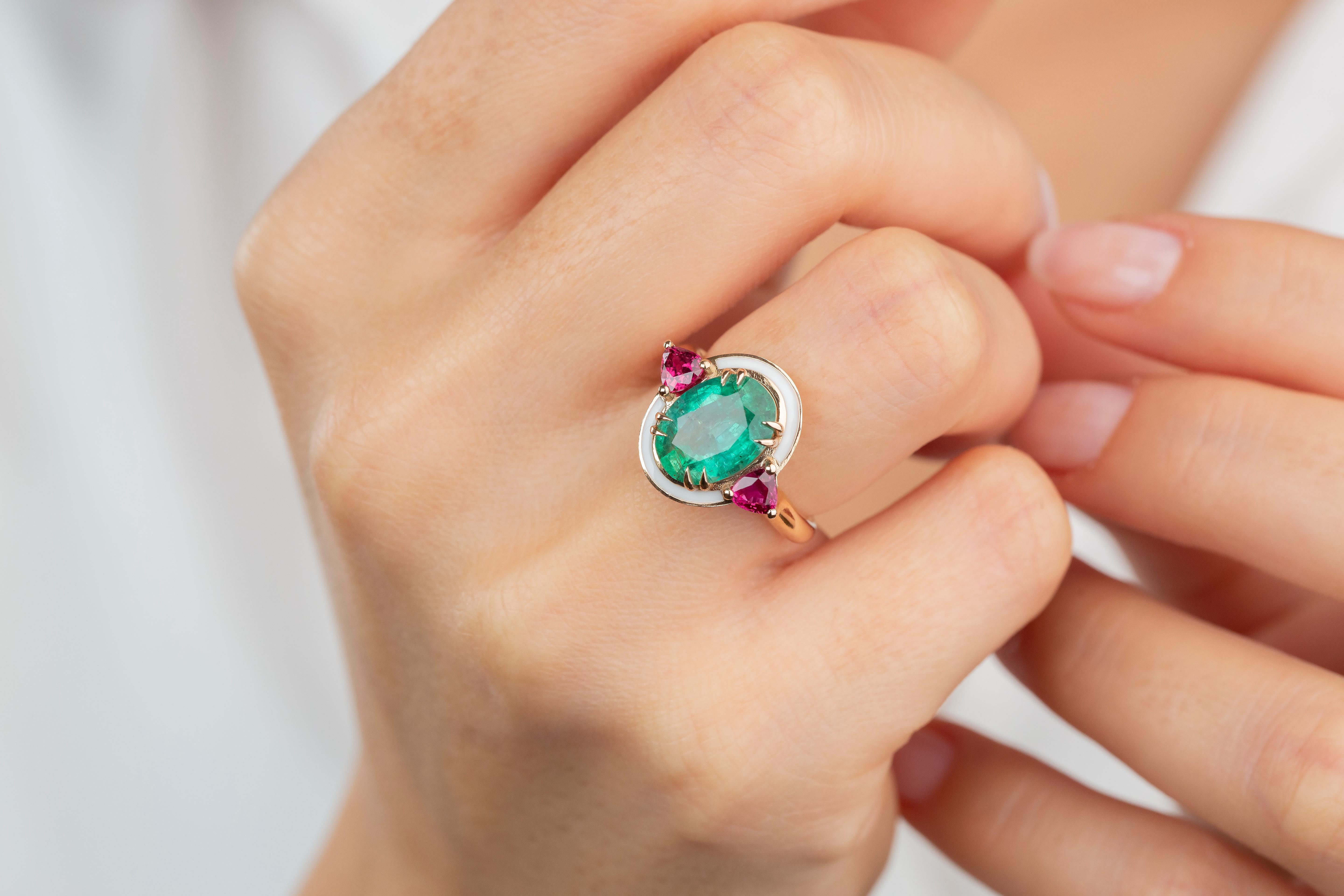 For Sale:  Art Deco Style 3.30 Ct Emerald and Ruby 14K Gold Cocktail Ring 3