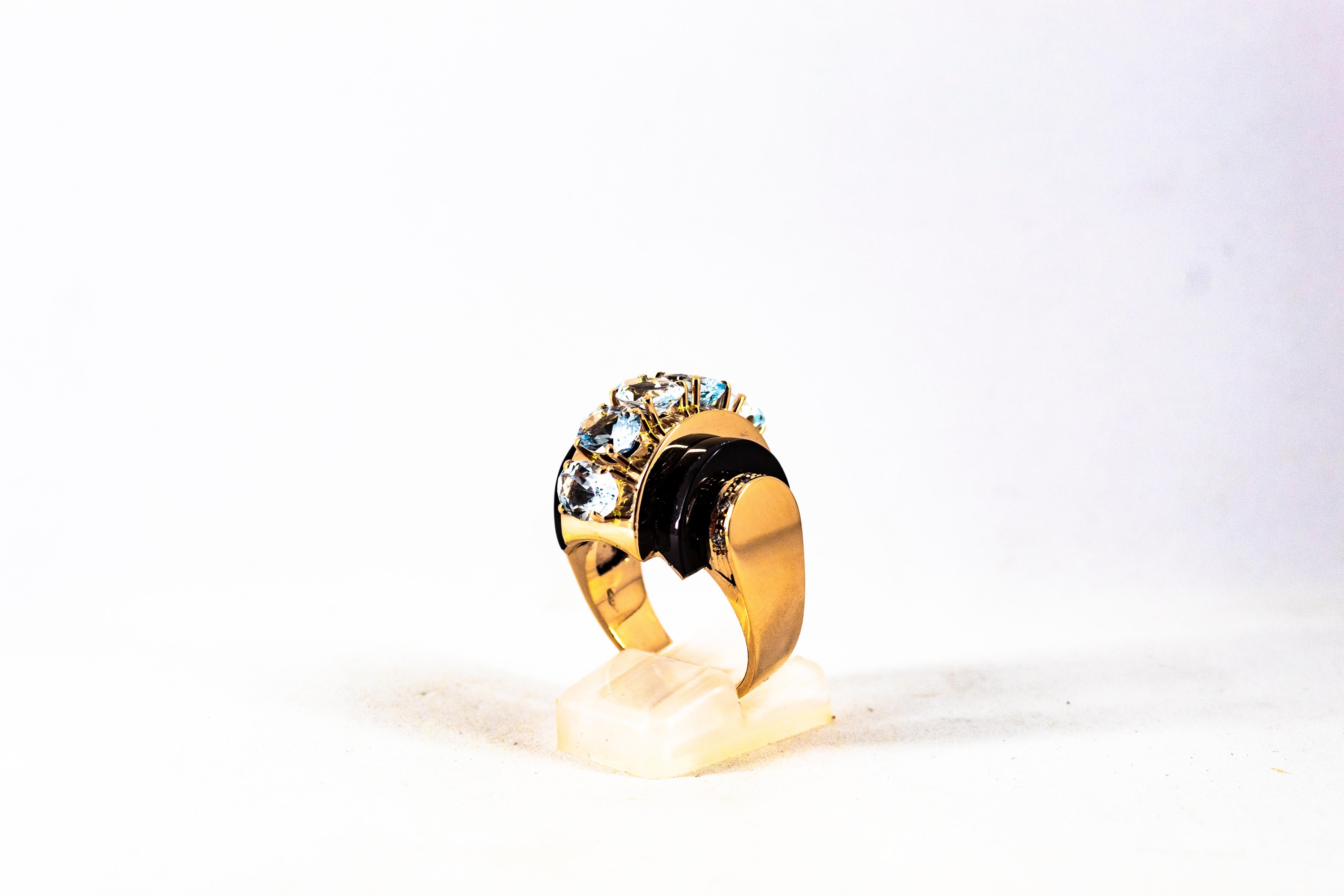 Art Deco Style 3.55 Carat White Diamond Aquamarine Onyx Yellow Gold Ring In New Condition In Naples, IT