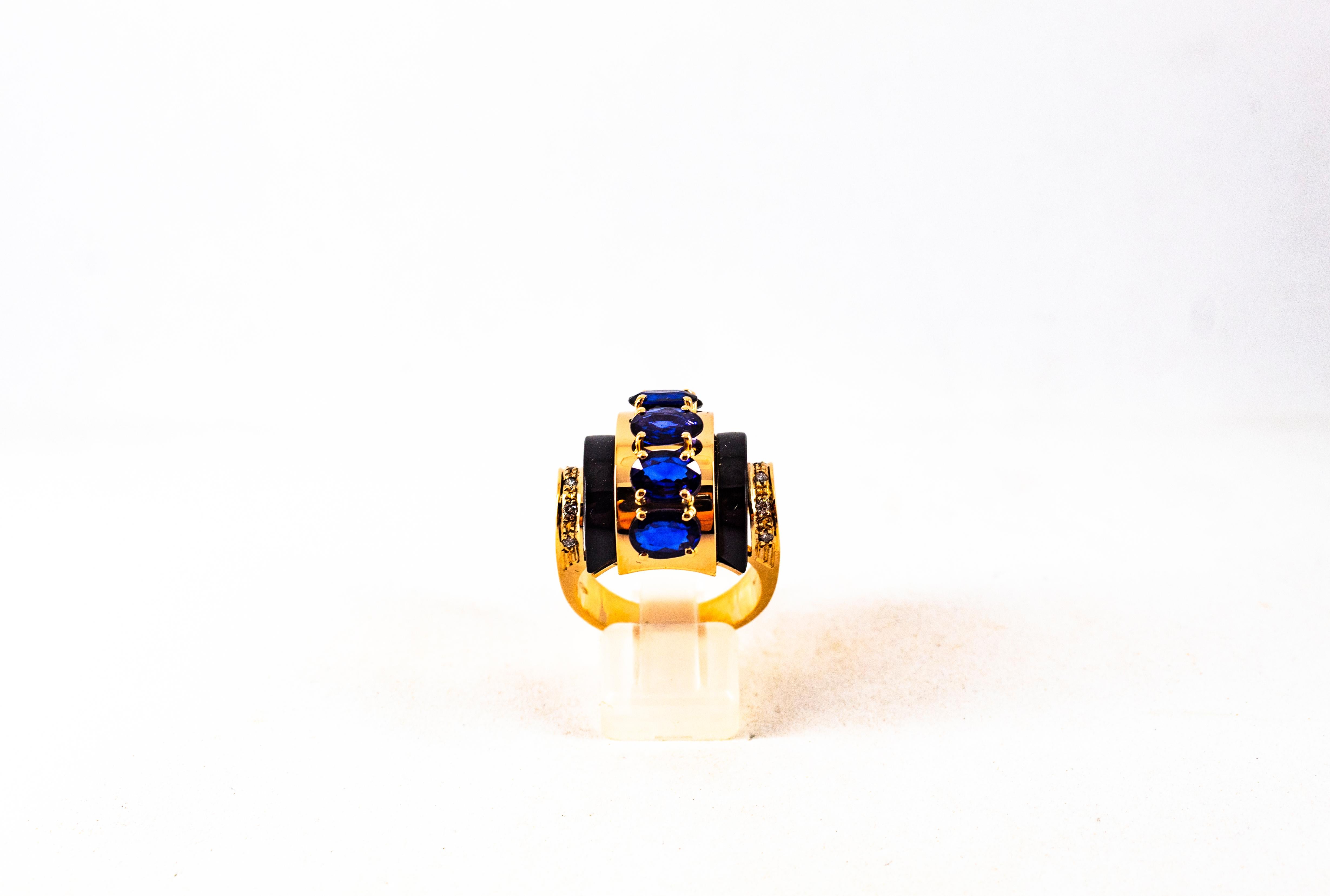 Brilliant Cut Art Deco Style 3.75 Carat White Diamond Blue Sapphire Onyx Yellow Gold Ring For Sale