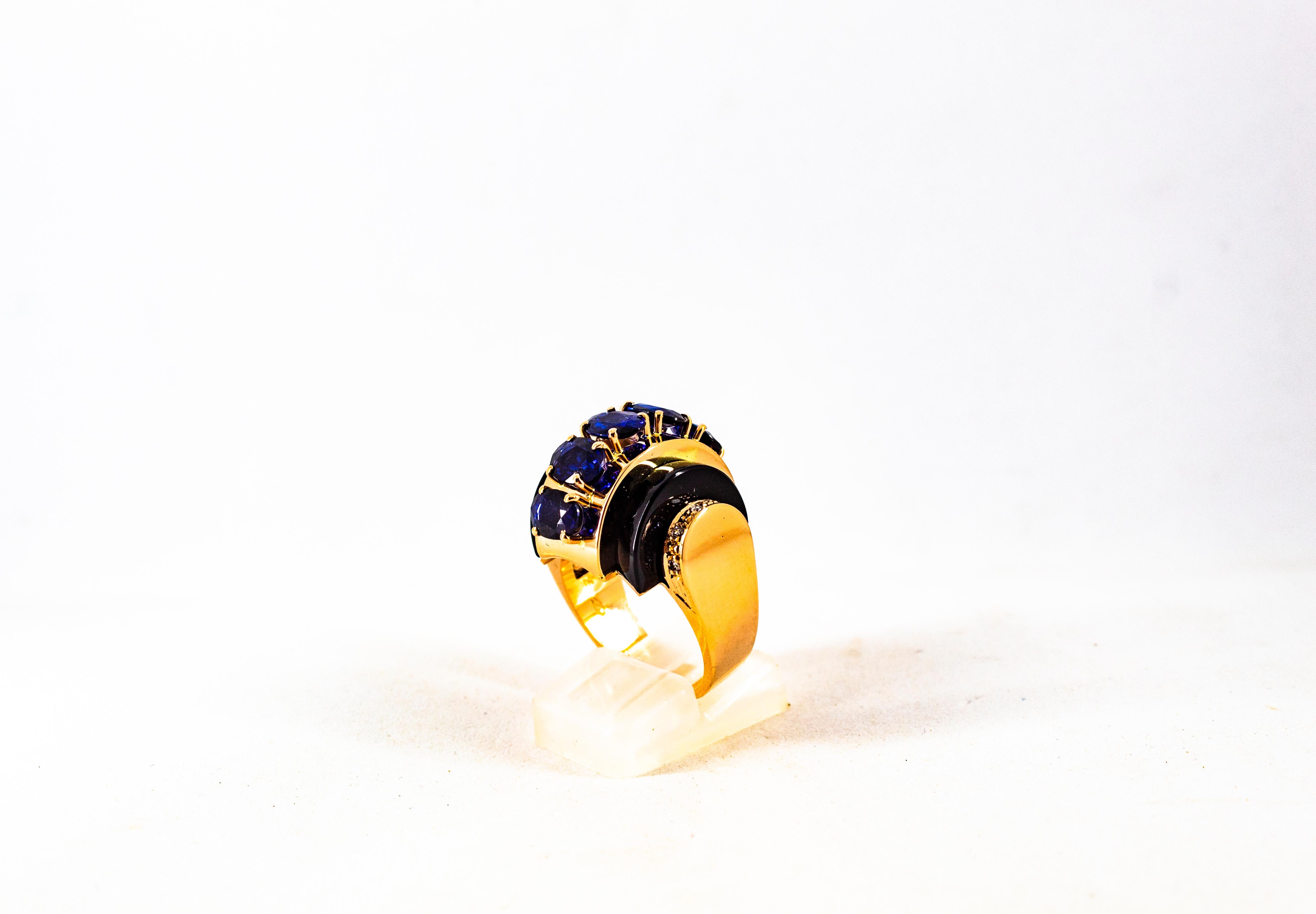 Women's or Men's Art Deco Style 3.75 Carat White Diamond Blue Sapphire Onyx Yellow Gold Ring For Sale