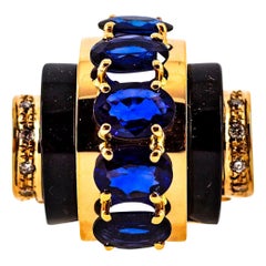Gelbgoldring im Art-déco-Stil mit 3,75 Karat weißem Diamant, blauem Saphir und Onyx