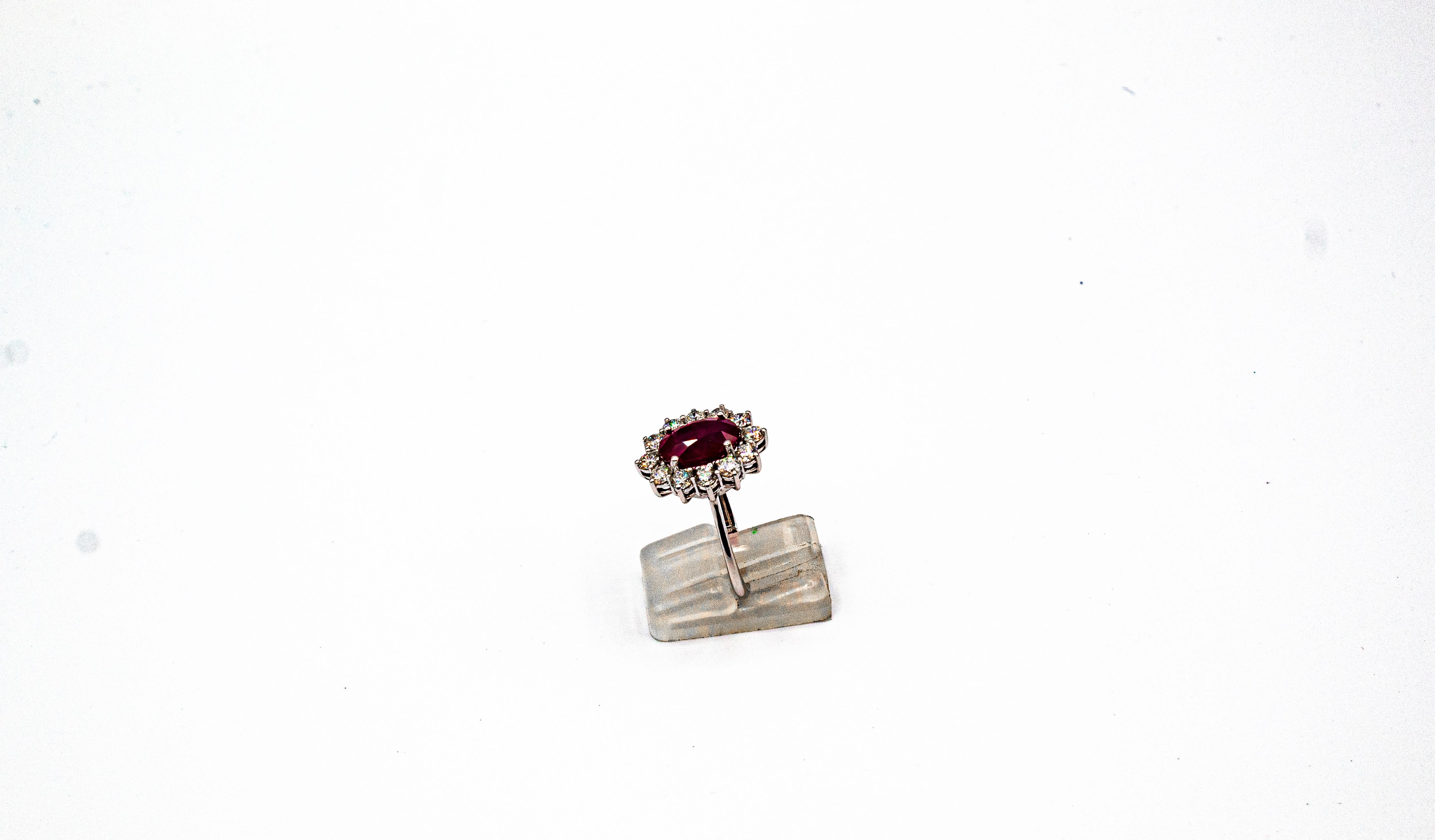 Weißgold-Cocktailring im Art-déco-Stil mit 3,91 Karat Rubin und 1,16 Karat weißem Diamant für Damen oder Herren im Angebot