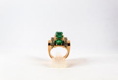 Art Deco Style 4.30 Carat White Diamond Emerald Yellow Gold Cocktail Ring