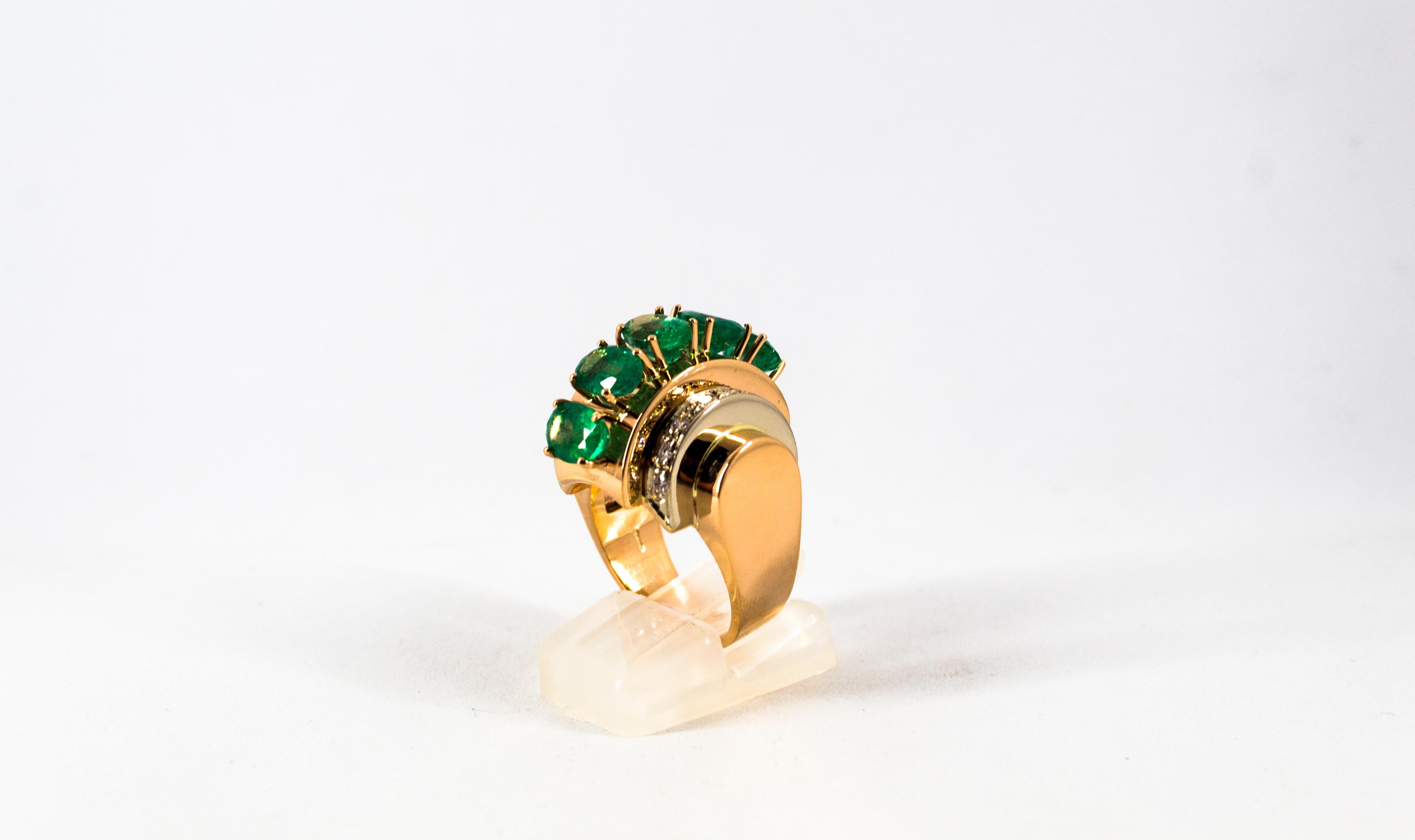 Art Deco Style 4.30 Carat White Diamond Emerald Yellow Gold Cocktail Ring In New Condition In Naples, IT