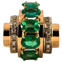 Art Deco Style 4.30 Carat White Diamond Emerald Yellow Gold Cocktail Ring