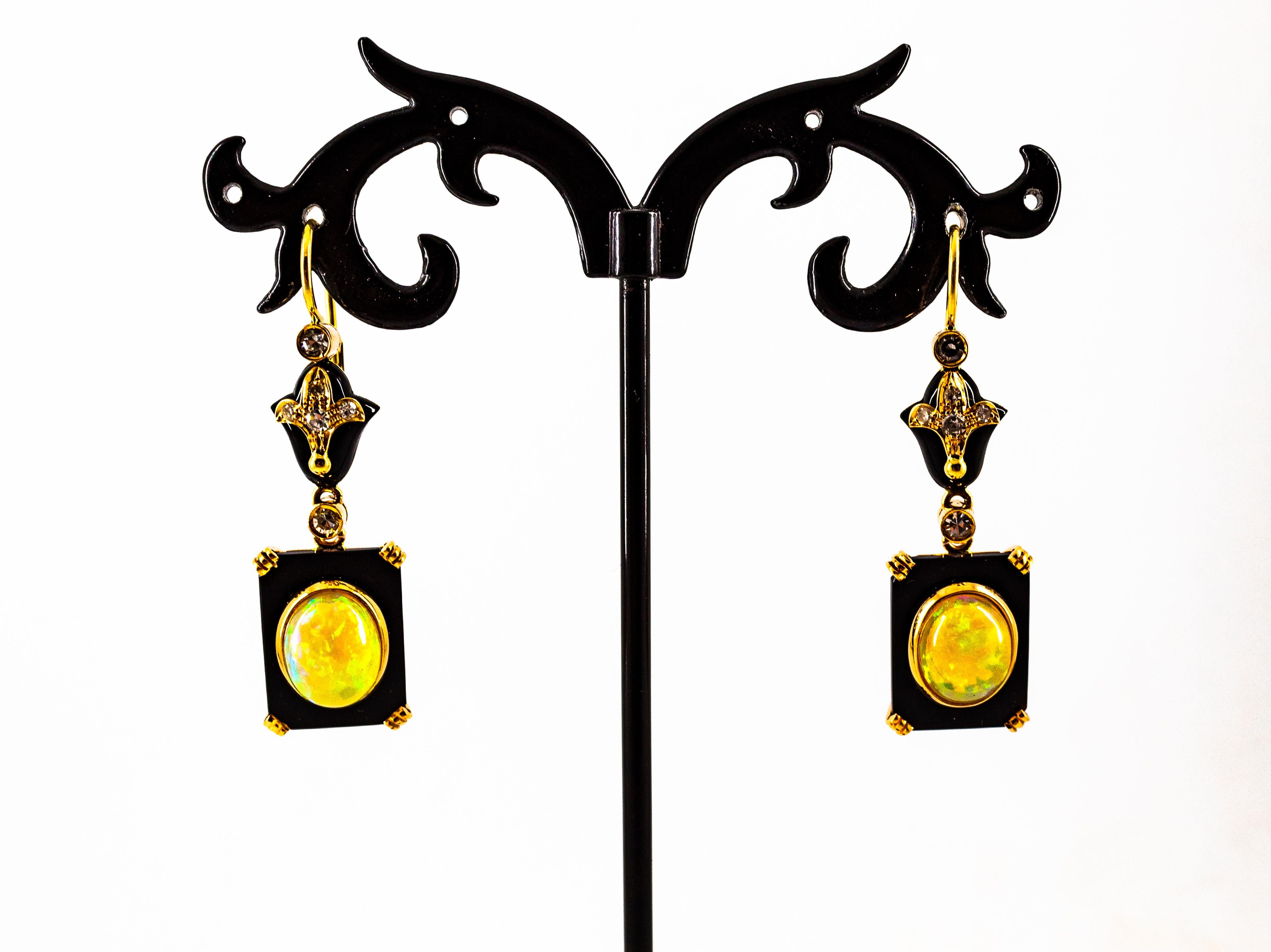 Orecchini a goccia in oro giallo in stile Art Déco con diamante bianco da 4,46 carati, opale e onice in vendita 6