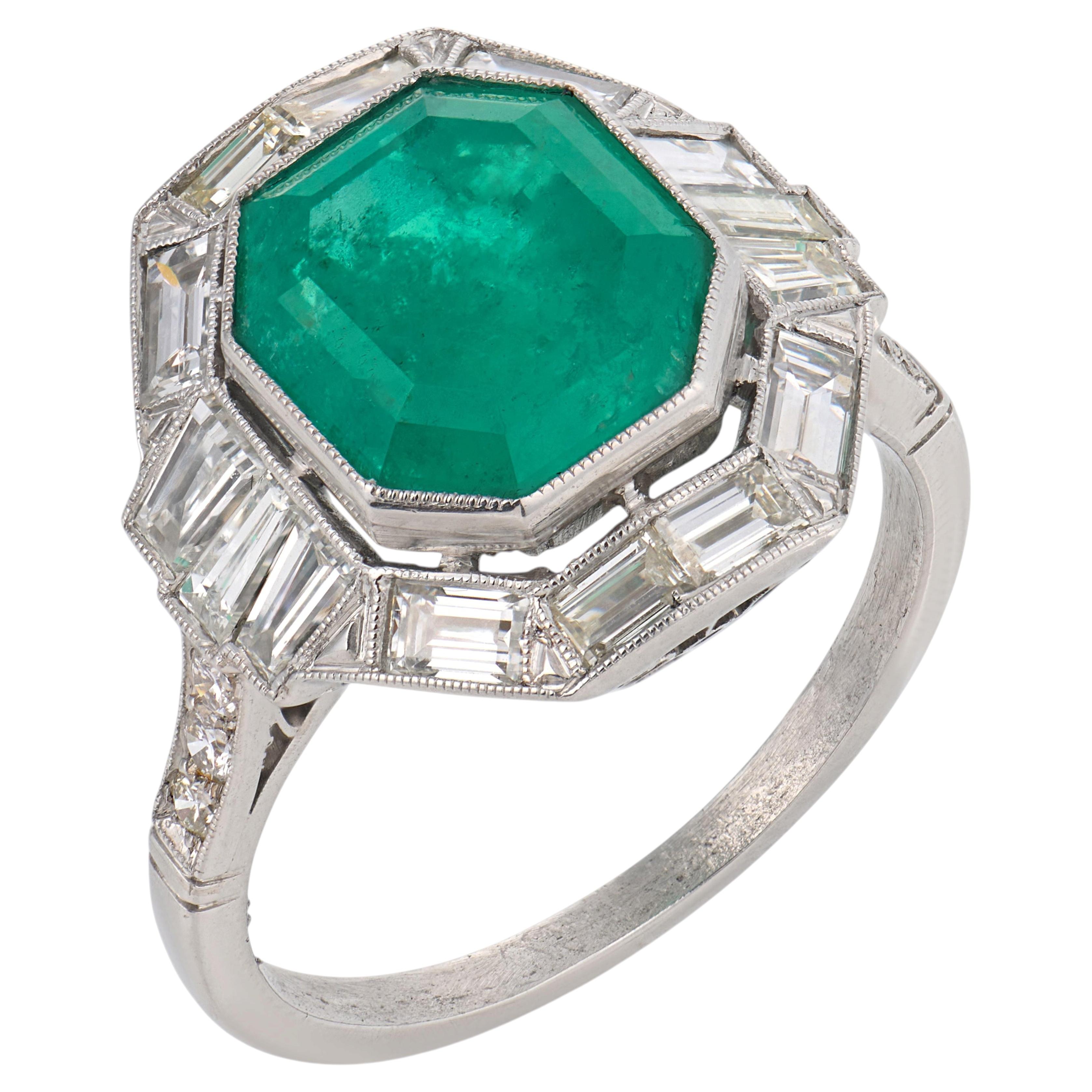 Art Deco style 4.48 carat emerald diamond platinum ring For Sale