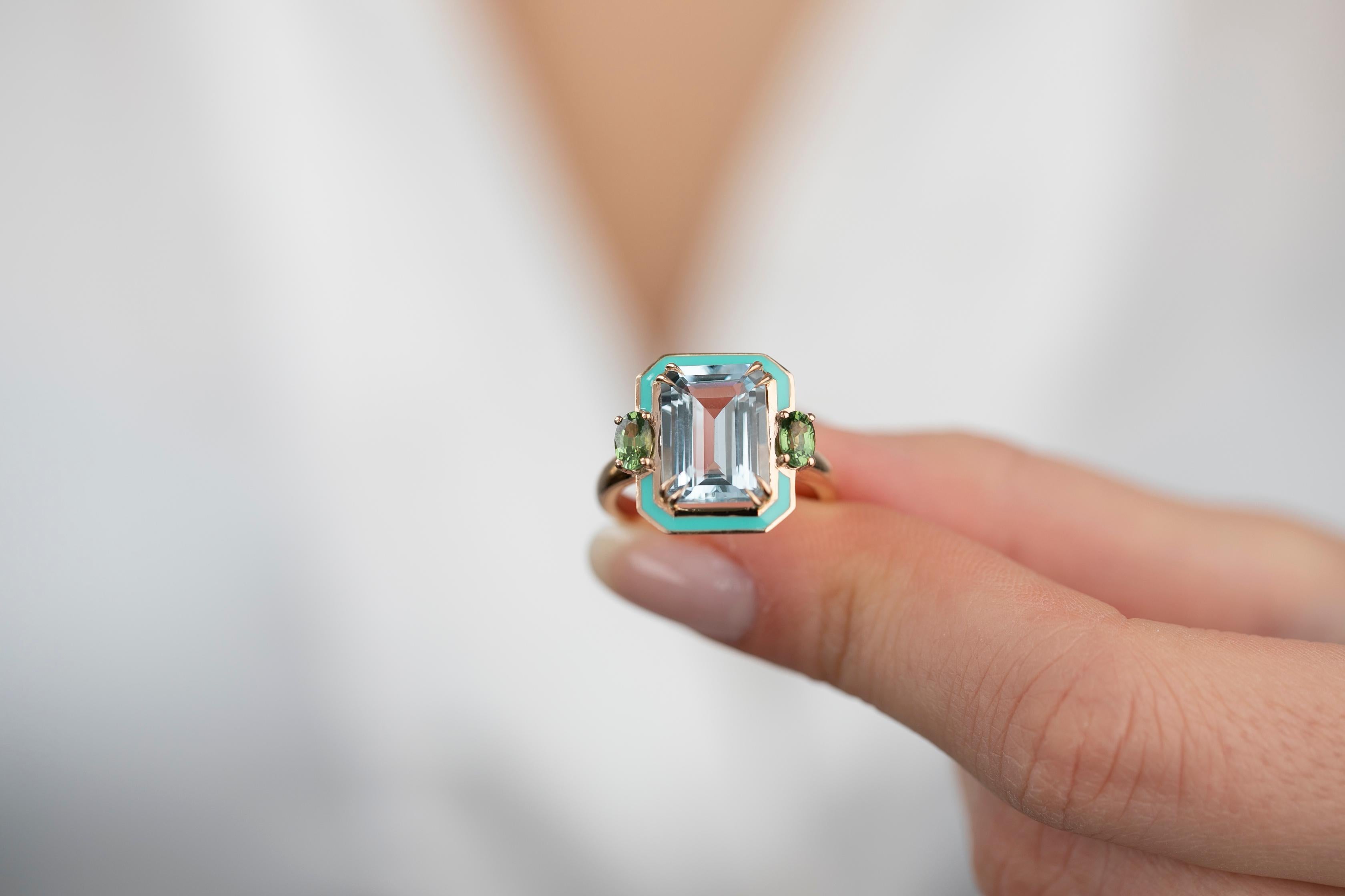 For Sale:  Art Deco Style 4.5 Ct. Aquamarine and Green Sapphire 14K Gold Cocktail Ring 2