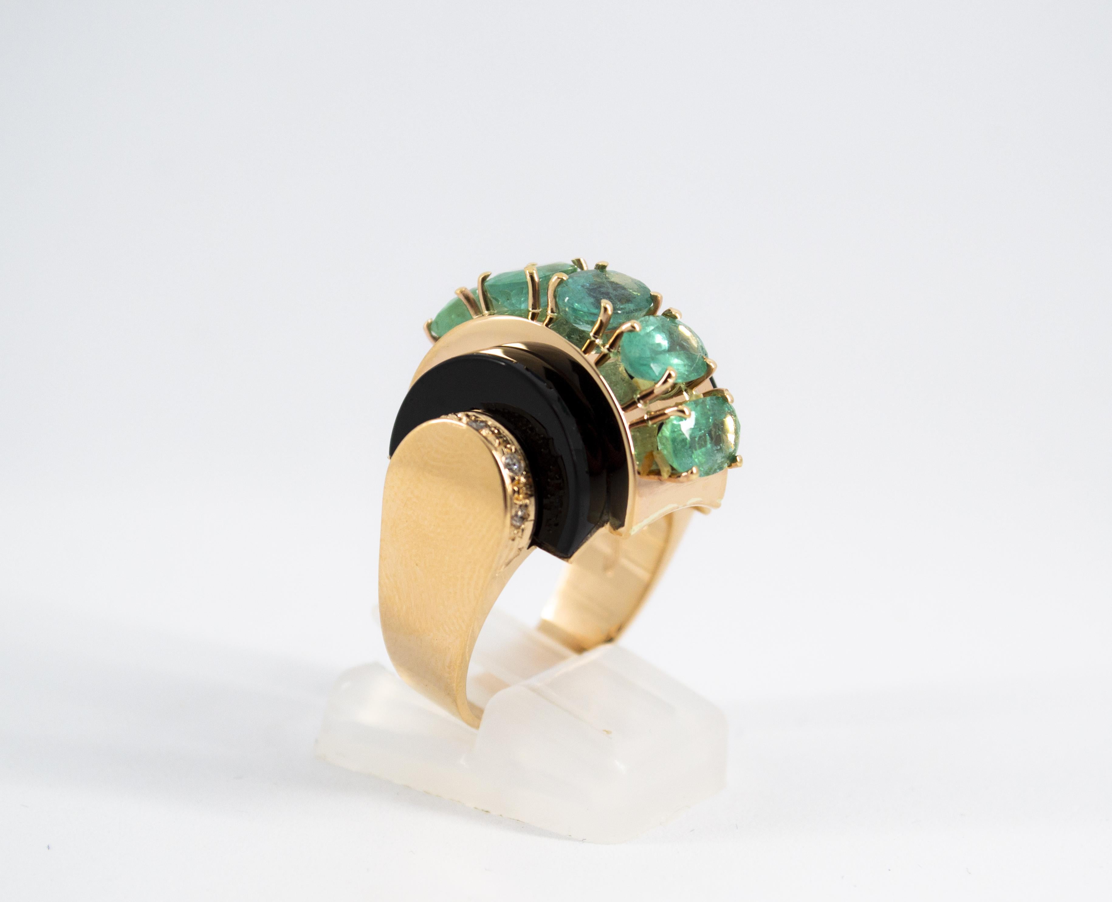 Women's or Men's Art Deco Style 5.15 Carat White Diamond Emerald Onyx Yellow Gold Cocktail Ring For Sale