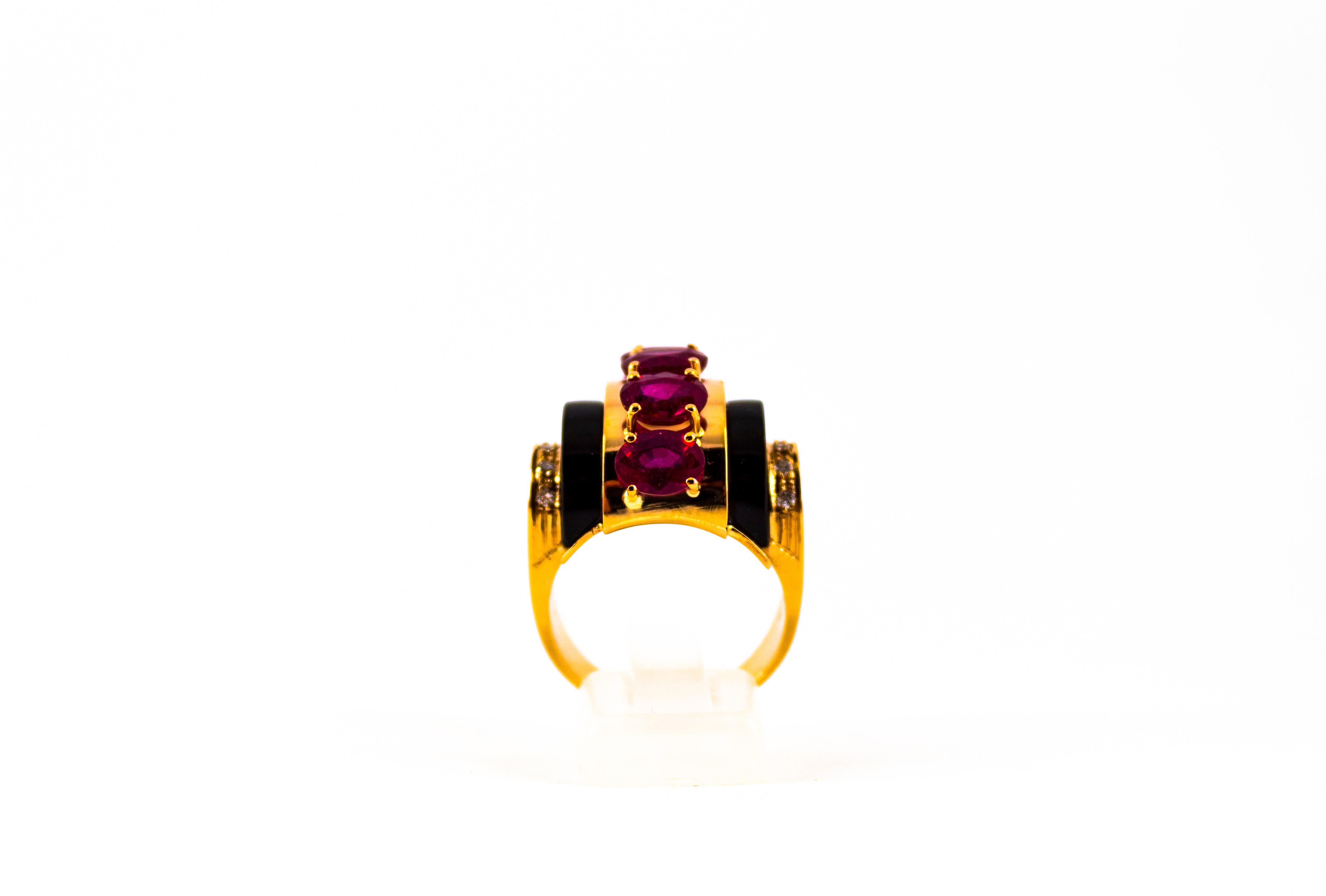 Oval Cut Art Deco Style 5.25 Carat White Diamond Ruby Onyx Yellow Gold Cocktail Ring For Sale