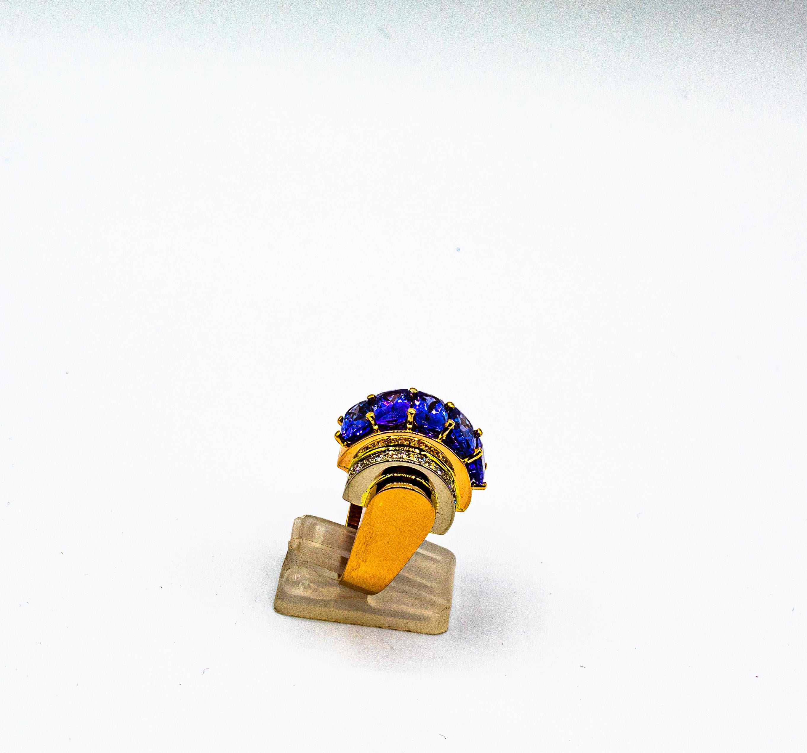 Women's or Men's Art Deco Style 5.60 Carat White Diamond Tanzanite Yellow Gold Cocktail Ring