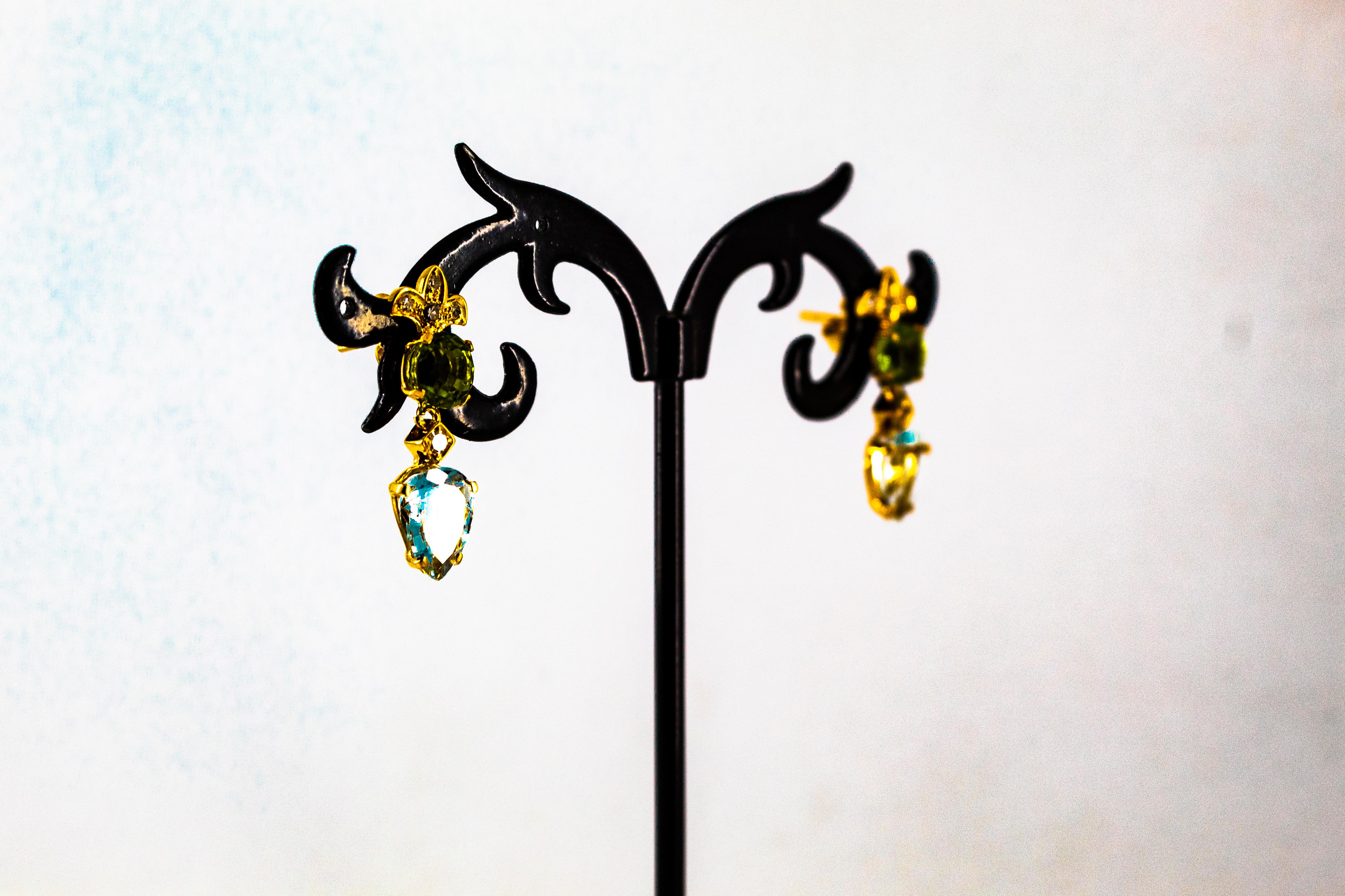 Women's or Men's Art Deco Style 5.65 Carat White Diamond Peridot Aquamarine Yellow Gold Earrings