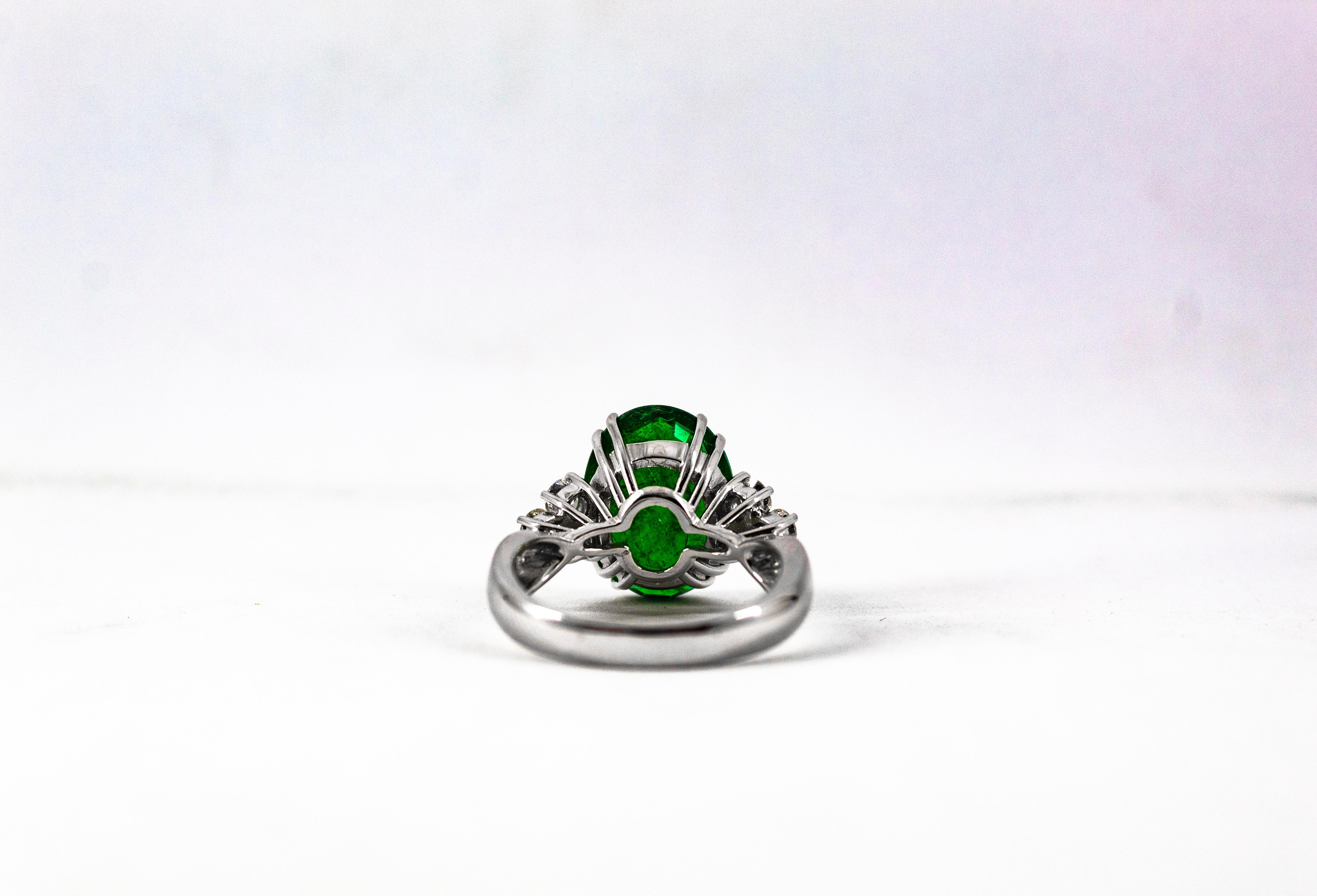 Anillo de cóctel de oro blanco con esmeralda de 6,42 quilates y diamante blanco de 0,60 quilates, estilo art déco en venta 12