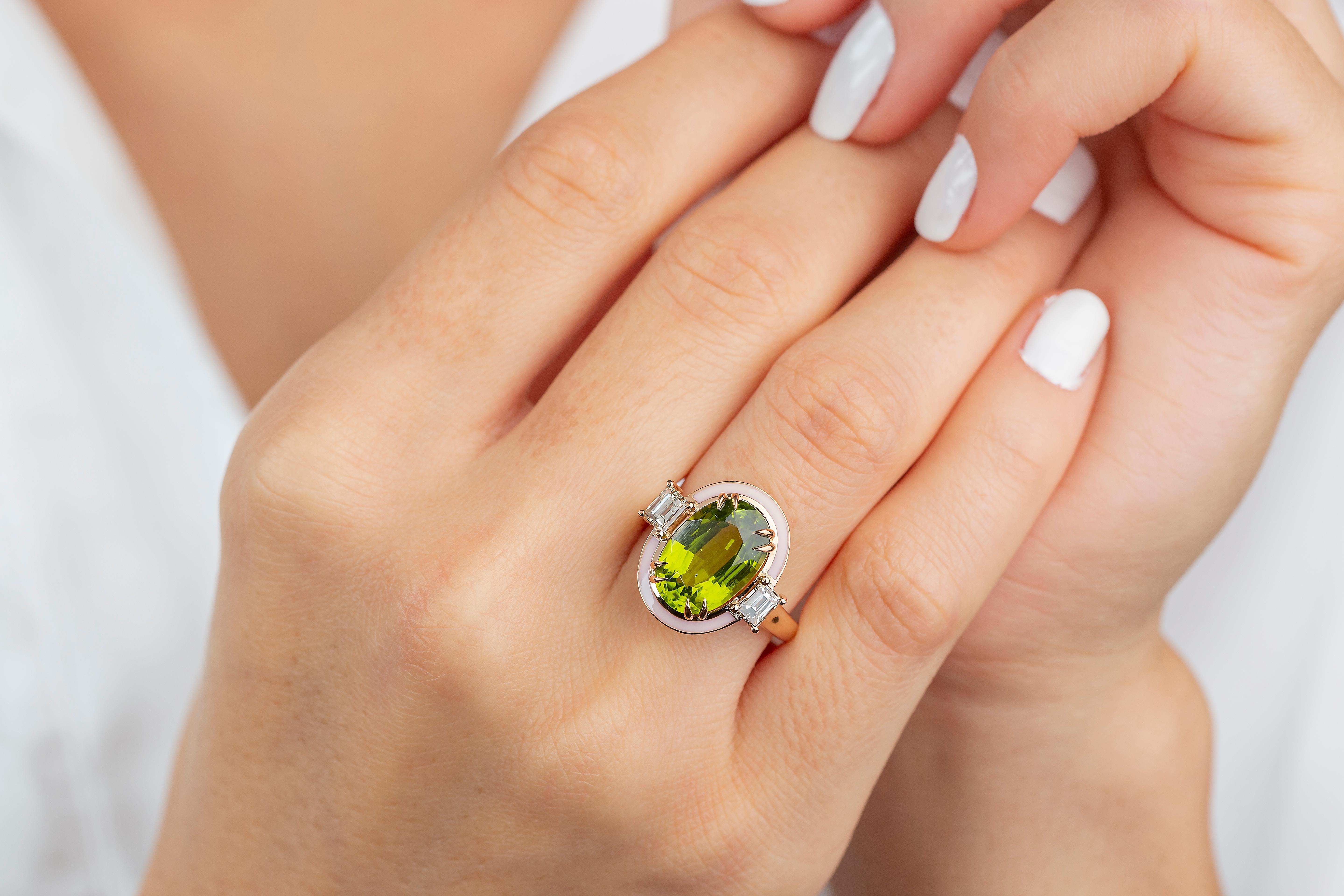 For Sale:  Art Deco Style 6.71 Ct Peridot and Diamond 14K Gold Cocktail Ring 4