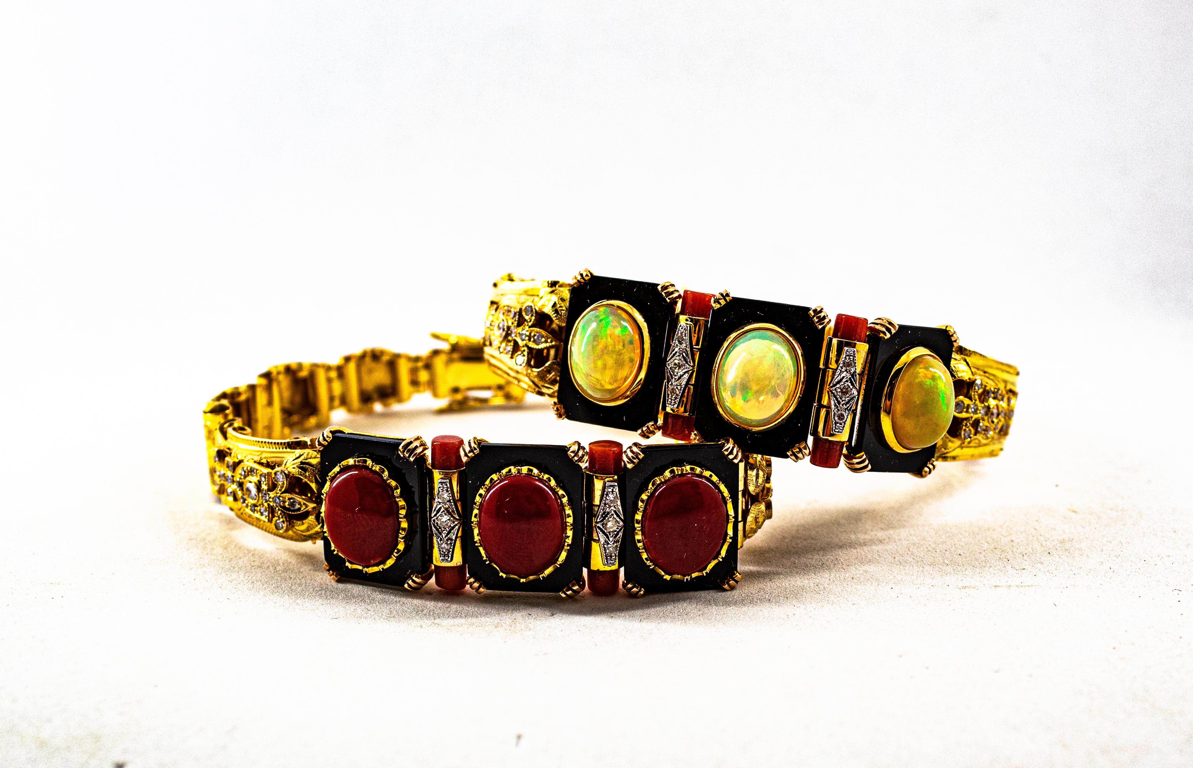Art Deco Stil 6,90 Karat Weißer Diamant Opal Rote Koralle Onyx Gelbgold Armband (Art déco)