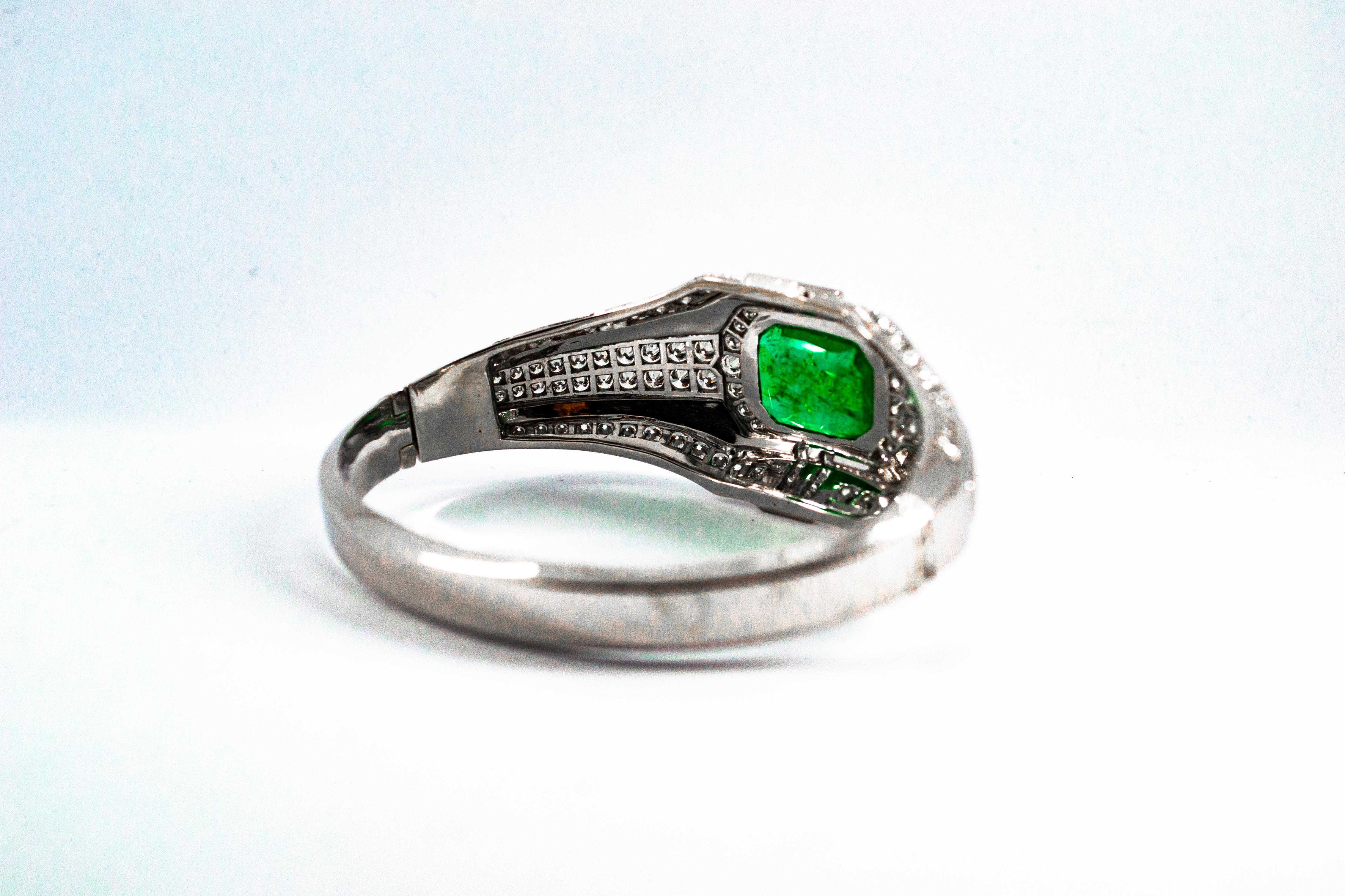 Art Deco Style 7.10 Carat Emerald 7.40 Carat White Diamond White Gold Bracelet For Sale 2