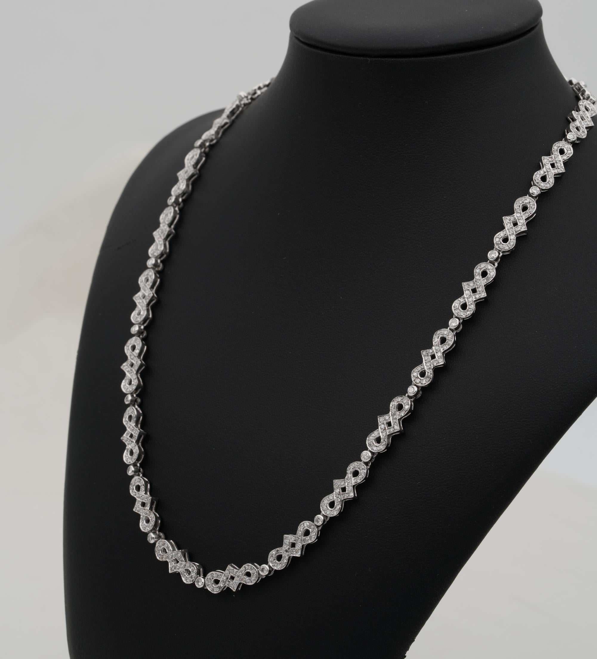 Art Deco Style 7.90 Ct Diamond 18 Kt Necklace For Sale 1