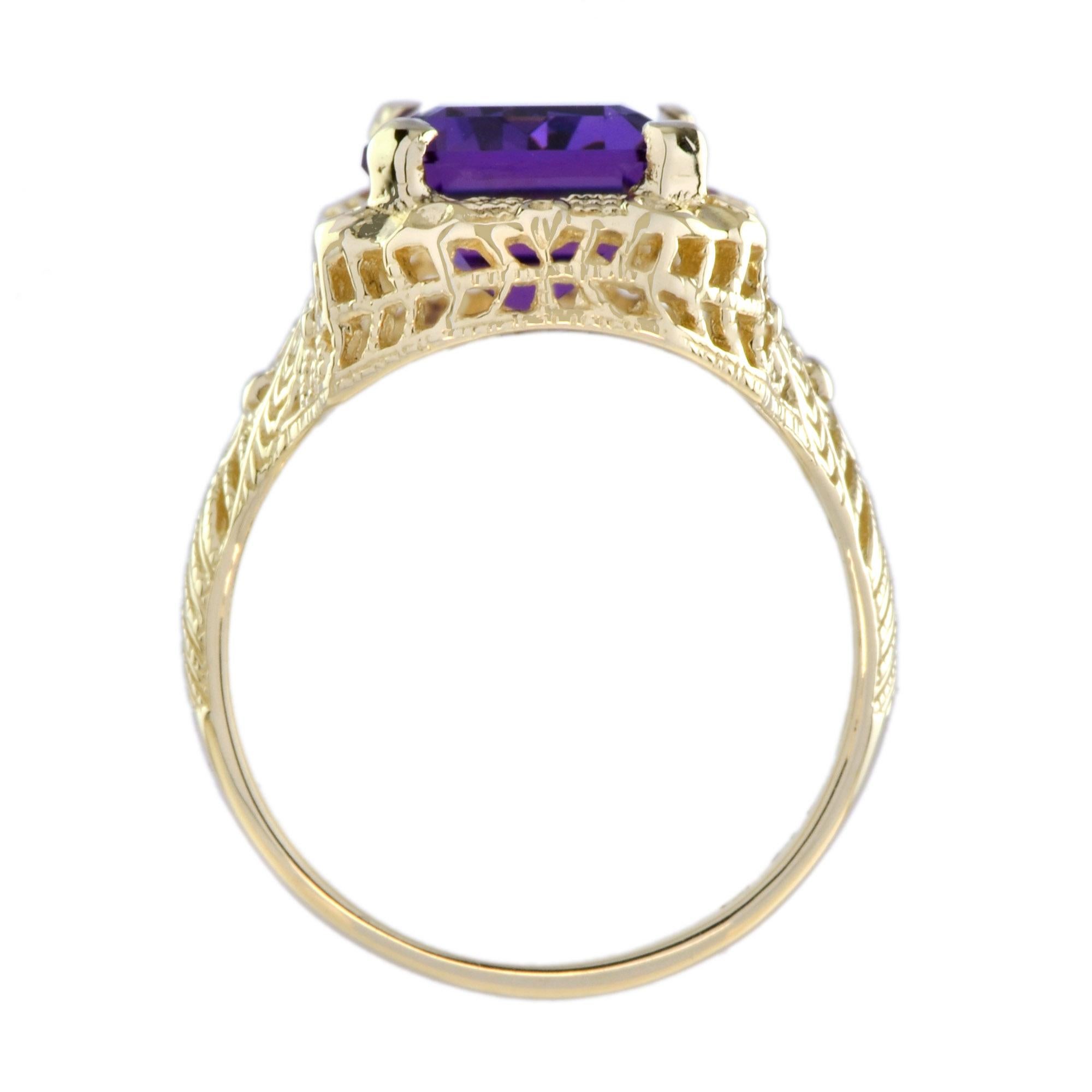 Women's or Men's Art Deco Style 9 Carats Emerald Cut Amethyst Filigree Ring in 9K Yellow Gold