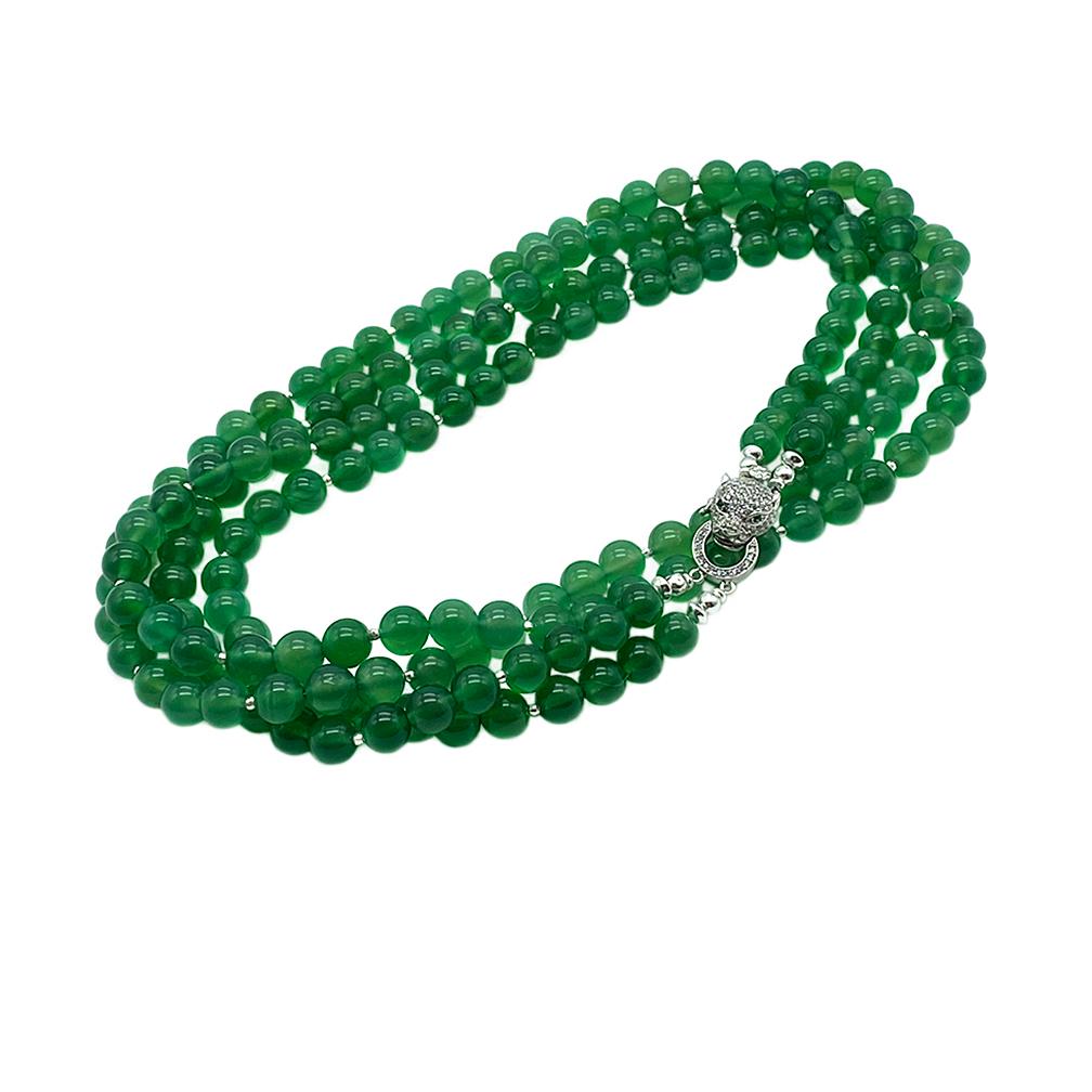 This is an Art Deco style agate necklace with a CZ leopard clasp. We created this double-strand long swing necklace with 8mm green agate beads and a sterling silver leopard head box clasp with pavé-set CZ and extra security clasp. For fun, you can