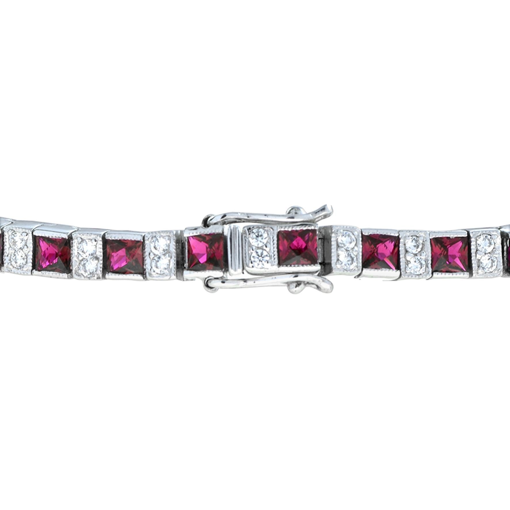 Art Deco Style Alternated Square Red Ruby & Diamond Line 14K White Gold Bracelet Art Decó en venta