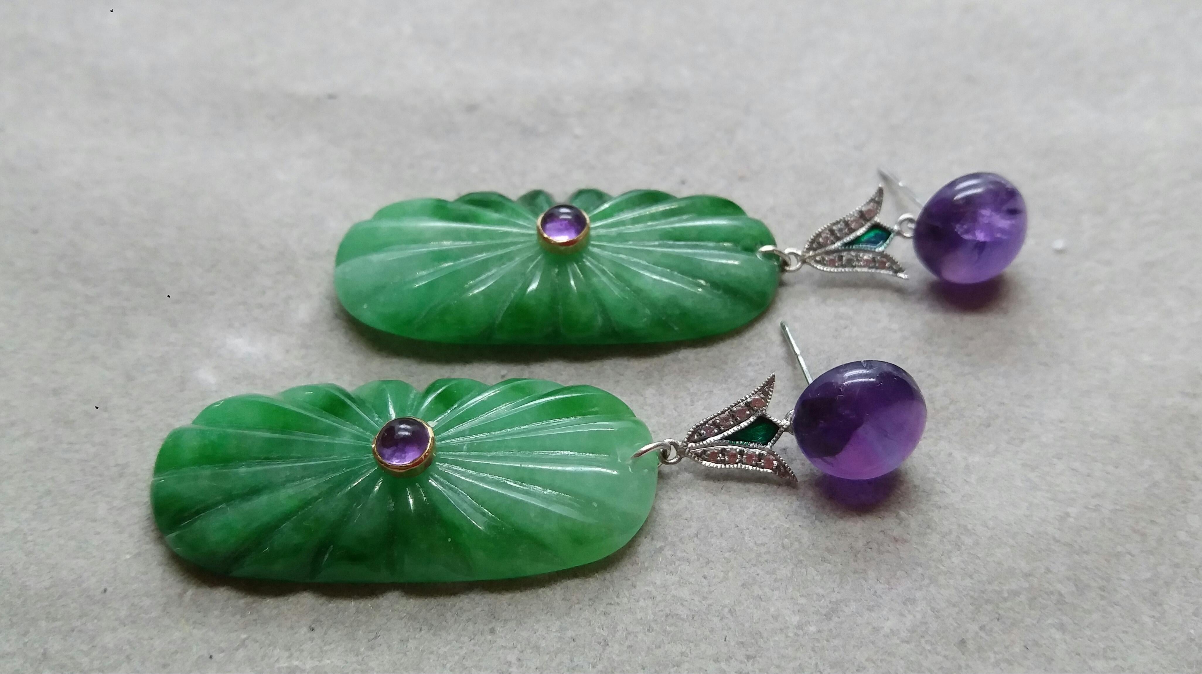 Orecchini a goccia in stile Art Deco con ametista, oro e diamanti, smalto verde e incisione su giada In condizioni buone in vendita a Bangkok, TH