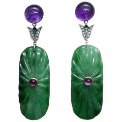 Orecchini a goccia in stile Art Deco con ametista, oro e diamanti, smalto verde e incisione su giada