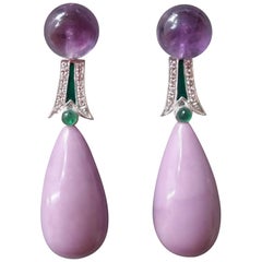 Orecchini in stile Art Deco con ametista, fosfosiderite, smeraldo, smalto, oro e diamanti