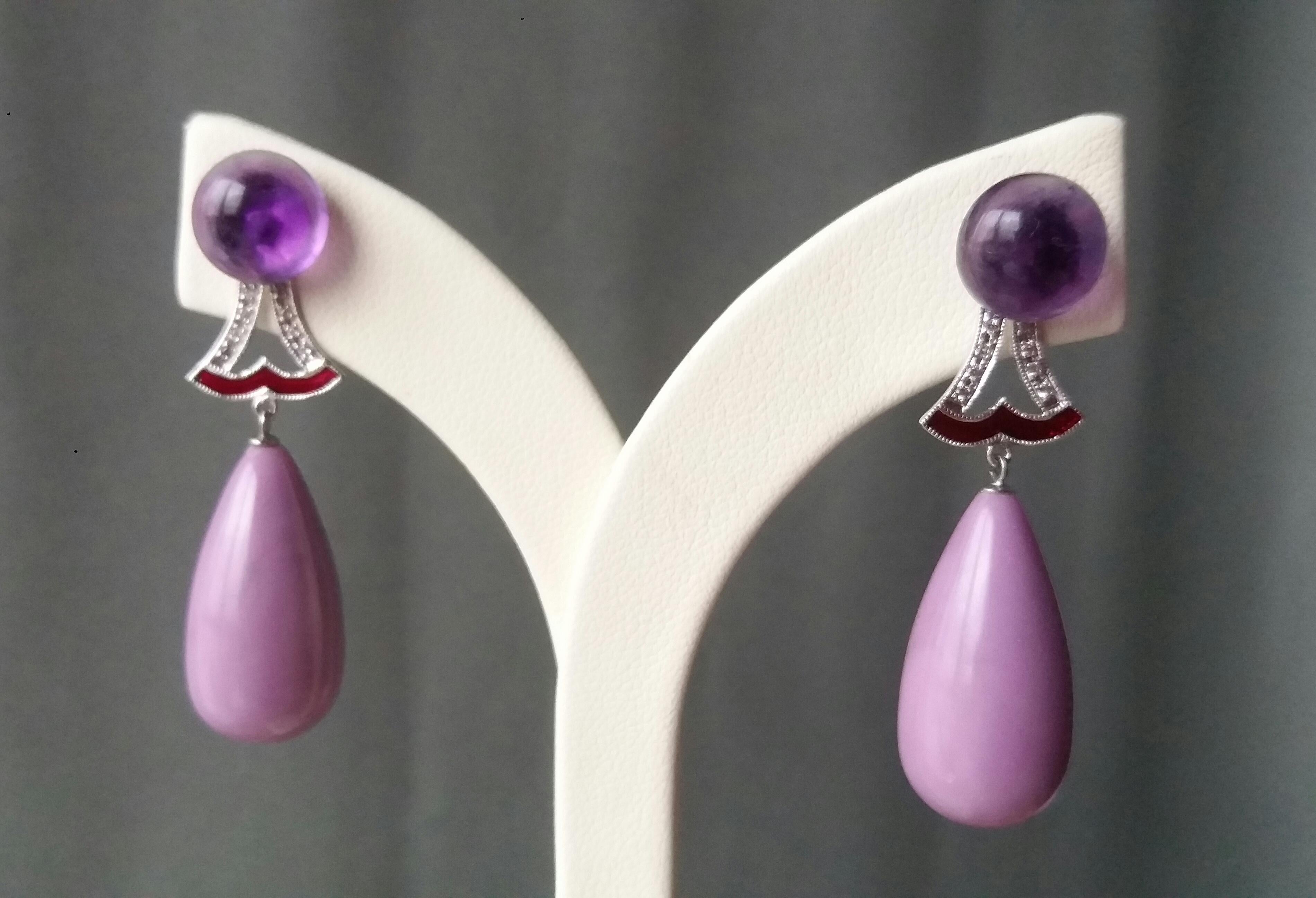 Cabochon Orecchini pendenti in stile Art Deco con ametista fosfosiderite, oro e diamanti, smalto rosso in vendita