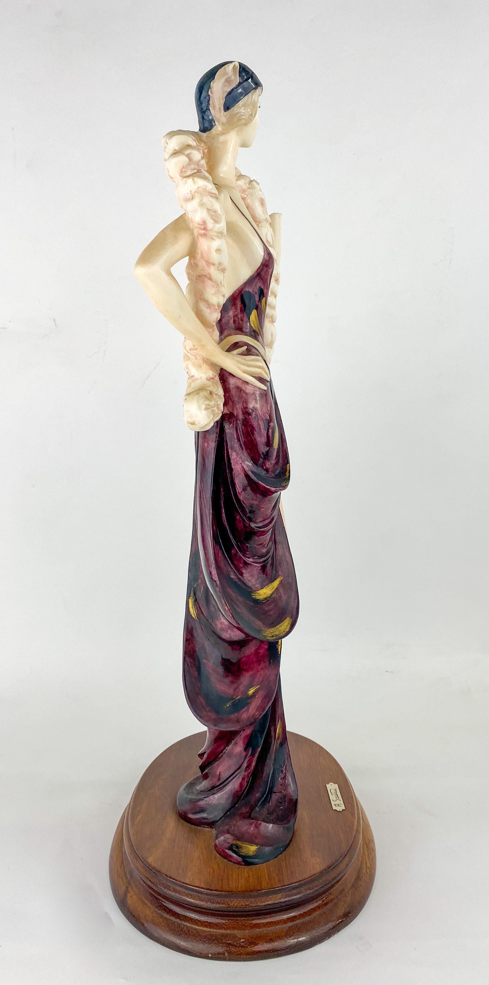 Art déco Sculpture en albâtre d'une dame Santini de style Art Déco Amilcare