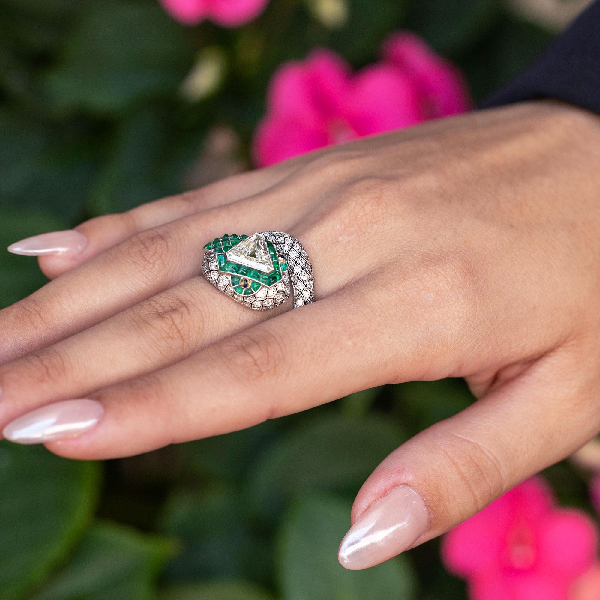 Art Deco Style Antique Triangular Step Cut & Emerald Snake Cocktail Ring In New Condition In Santa Barbara, CA