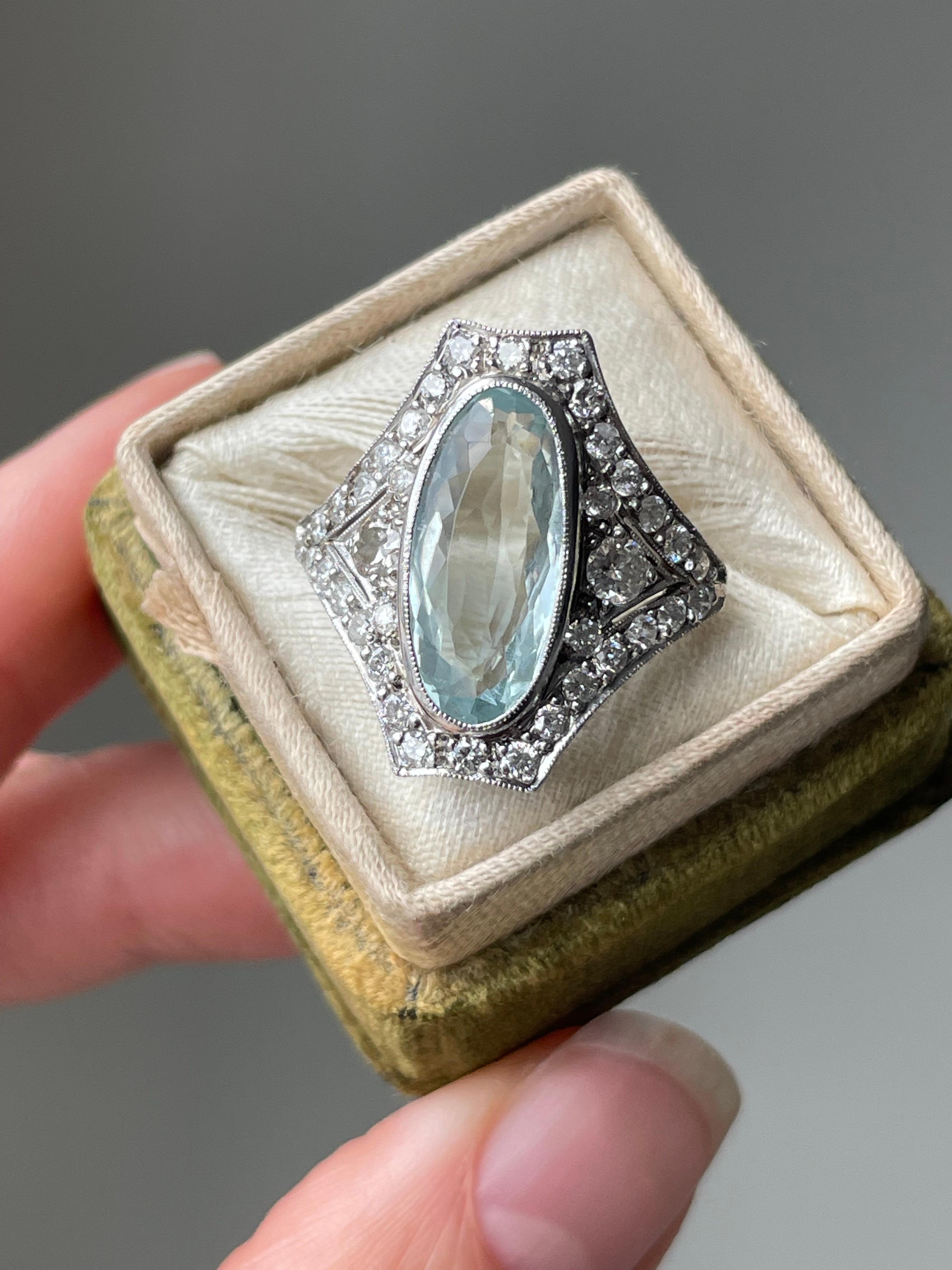 Art-Déco-Ring mit Aquamarin und Diamant im Zustand „Gut“ im Angebot in Hummelstown, PA