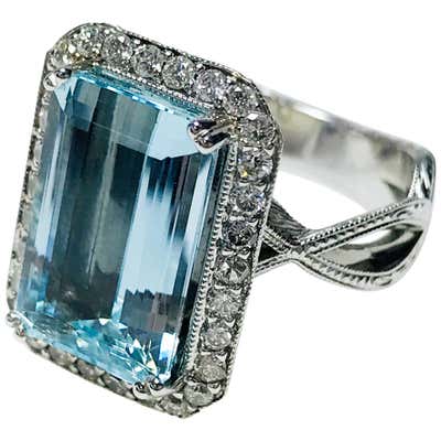 Aquamarine Diamond Cocktail Ring, 19.4 Carat For Sale at 1stDibs