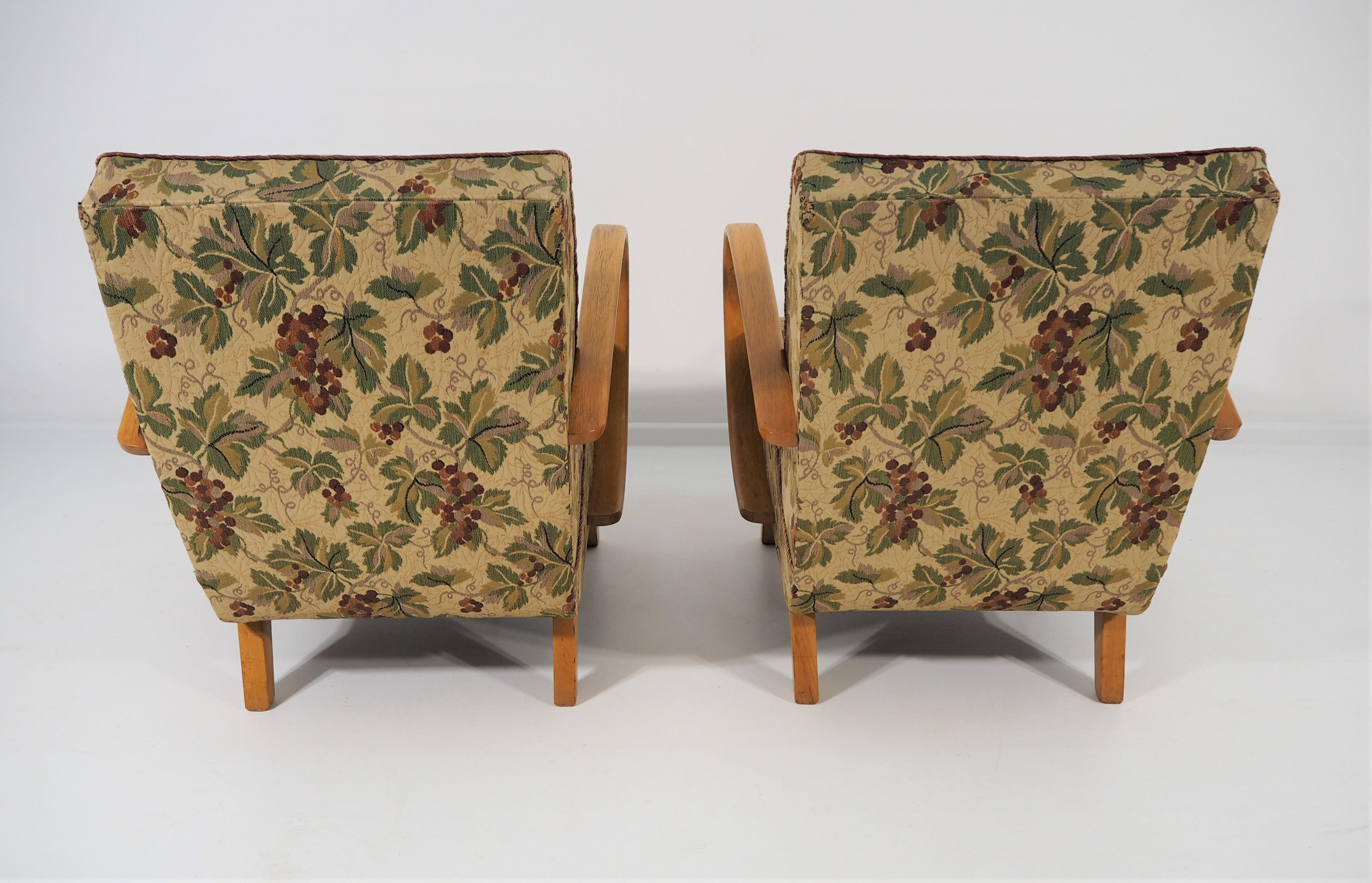 Art Deco Style Armchairs by Jindřich Halabala, circa 1950s, Set of 2 For Sale 2