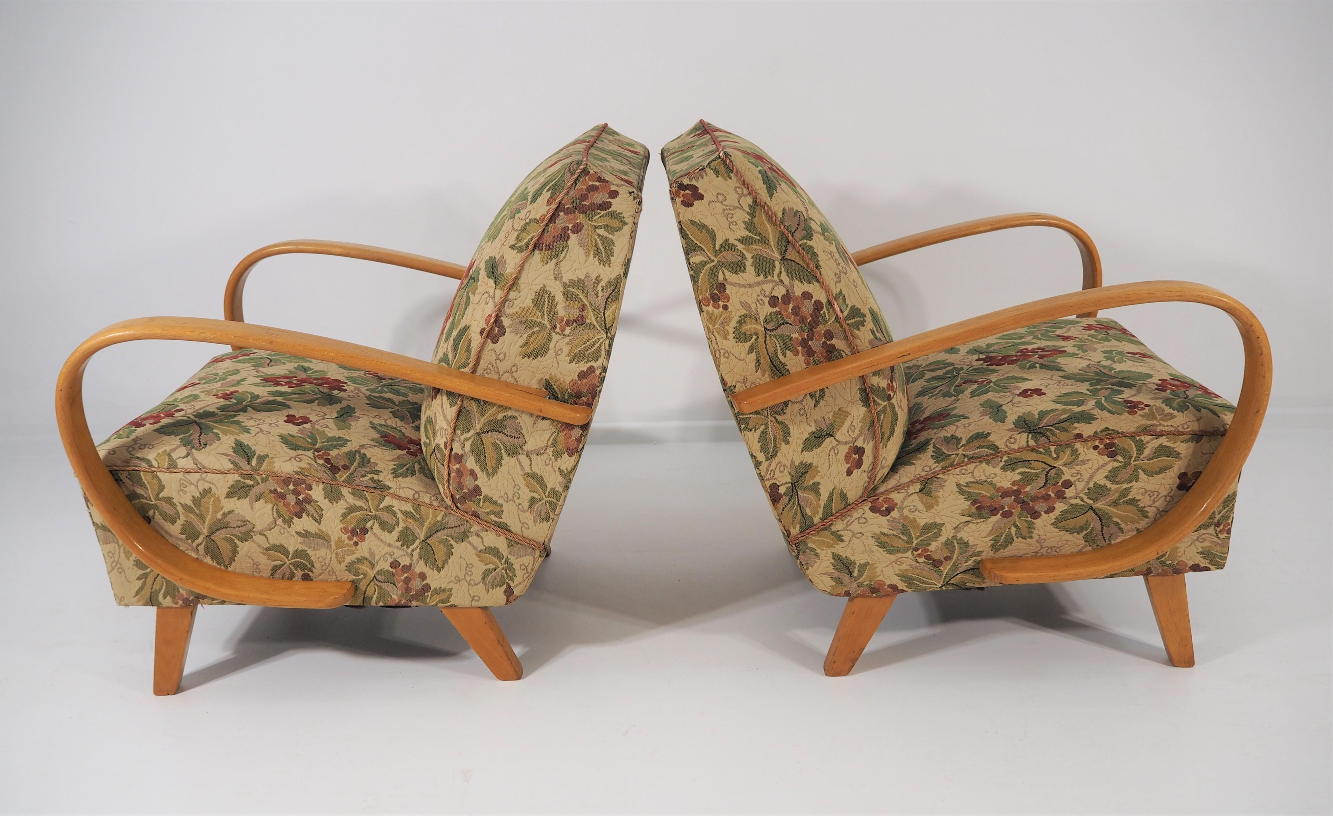 Art Deco Style Armchairs by Jindřich Halabala, circa 1950s, Set of 2 For Sale 3