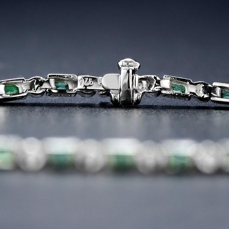 Estilo Art Déco  Esmeralda Baguette y Diamante Redondo Tenis Línea Pulsera Oro Blanco en Nuevo estado para la venta en Oakton, VA