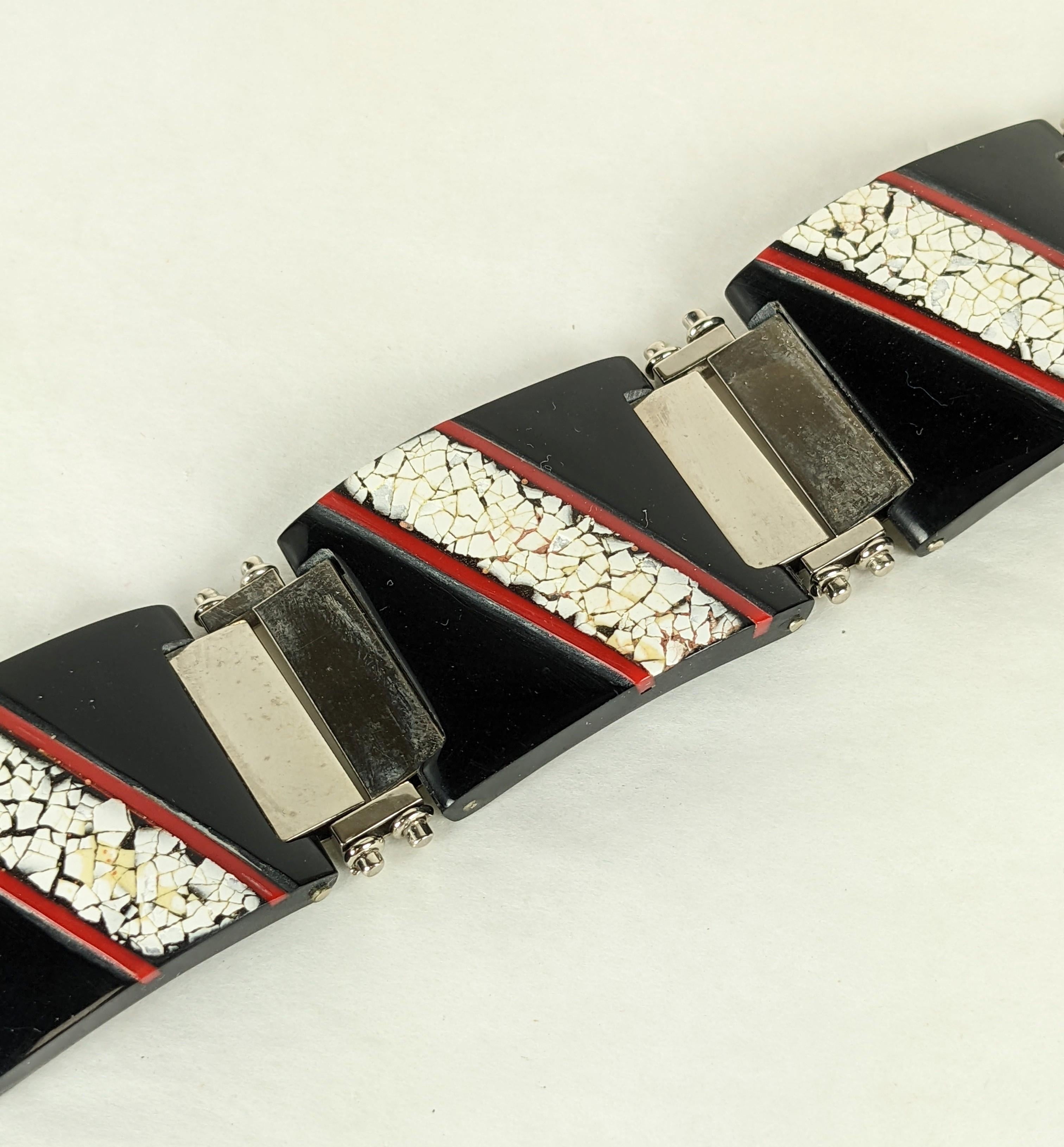 Pulsera de baquelita y laca de cáscara de huevo estilo Art Déco Art Decó en venta