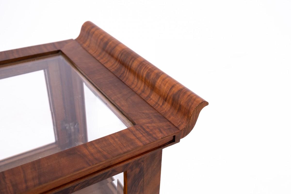 Walnut Art Deco style bar, France, 1930s. For Sale
