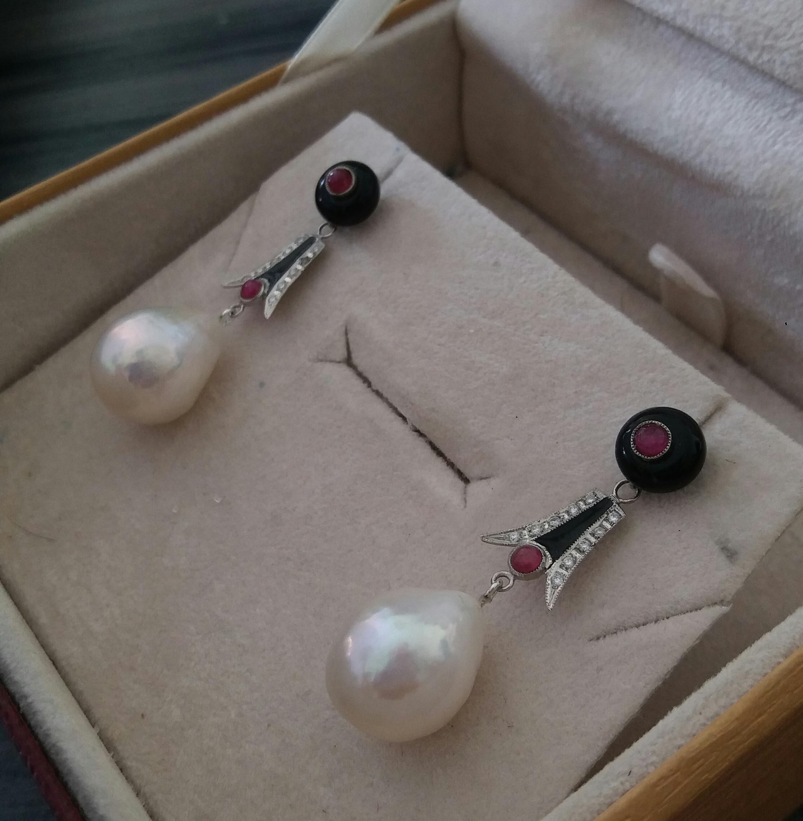 Art Deco Style Baroque Pearls Gold Diamonds Ruby Black Onix Enamel Earrings In Good Condition For Sale In Bangkok, TH