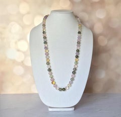 Collier de perles de style Art Déco avec prehnite, citrine, quartz et améthyste, 34".